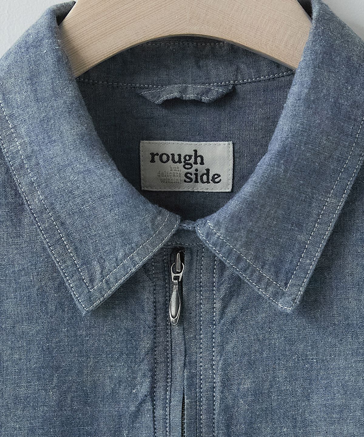 러프사이드(ROUGHSIDE) Chambray Half Zip Shirt Blue Chambray