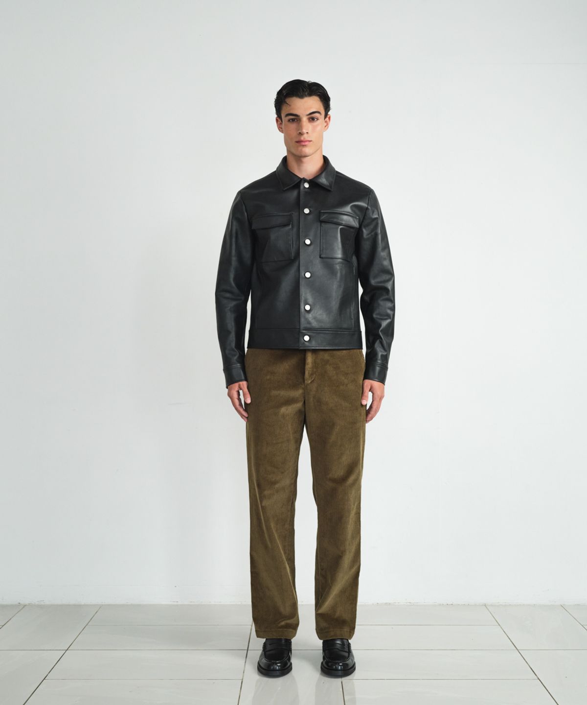 비베르데(VIIVERDE) Corduroy Pants Olive