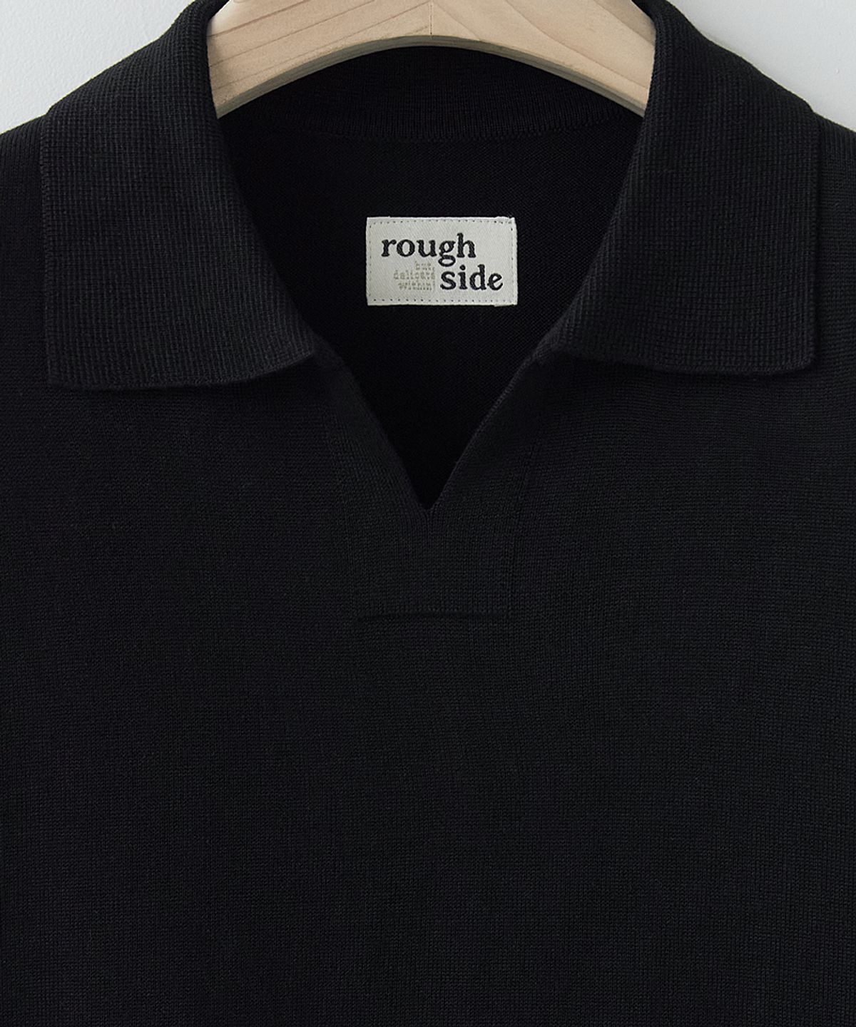 러프사이드(ROUGHSIDE) Skipper Half Knit Black