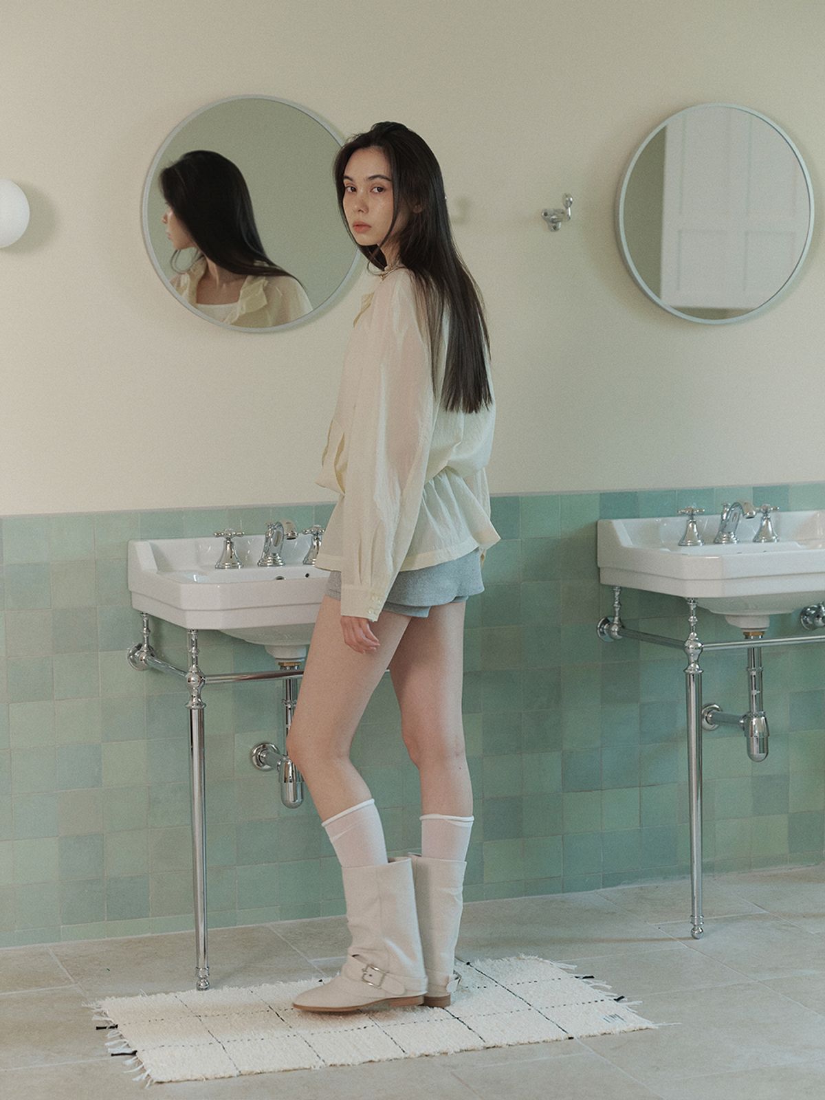 어펙션(AFFECTION) Sheer Windbreaker