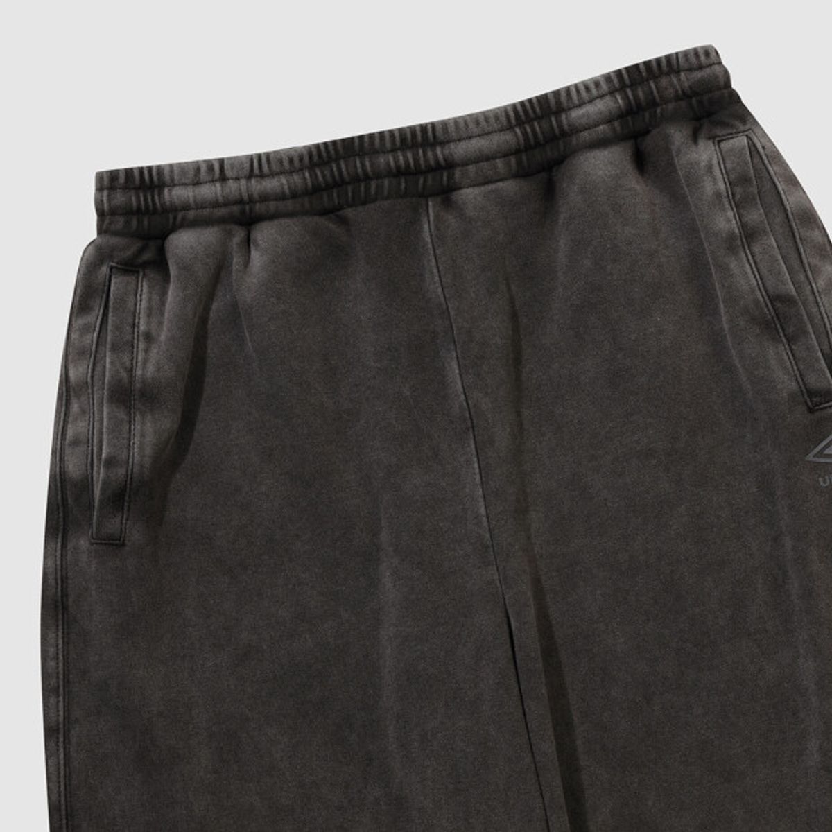 엄브로(UMBRO) 우먼스 와이드&조거 2WAY 팬츠 차콜 UR122CFP22