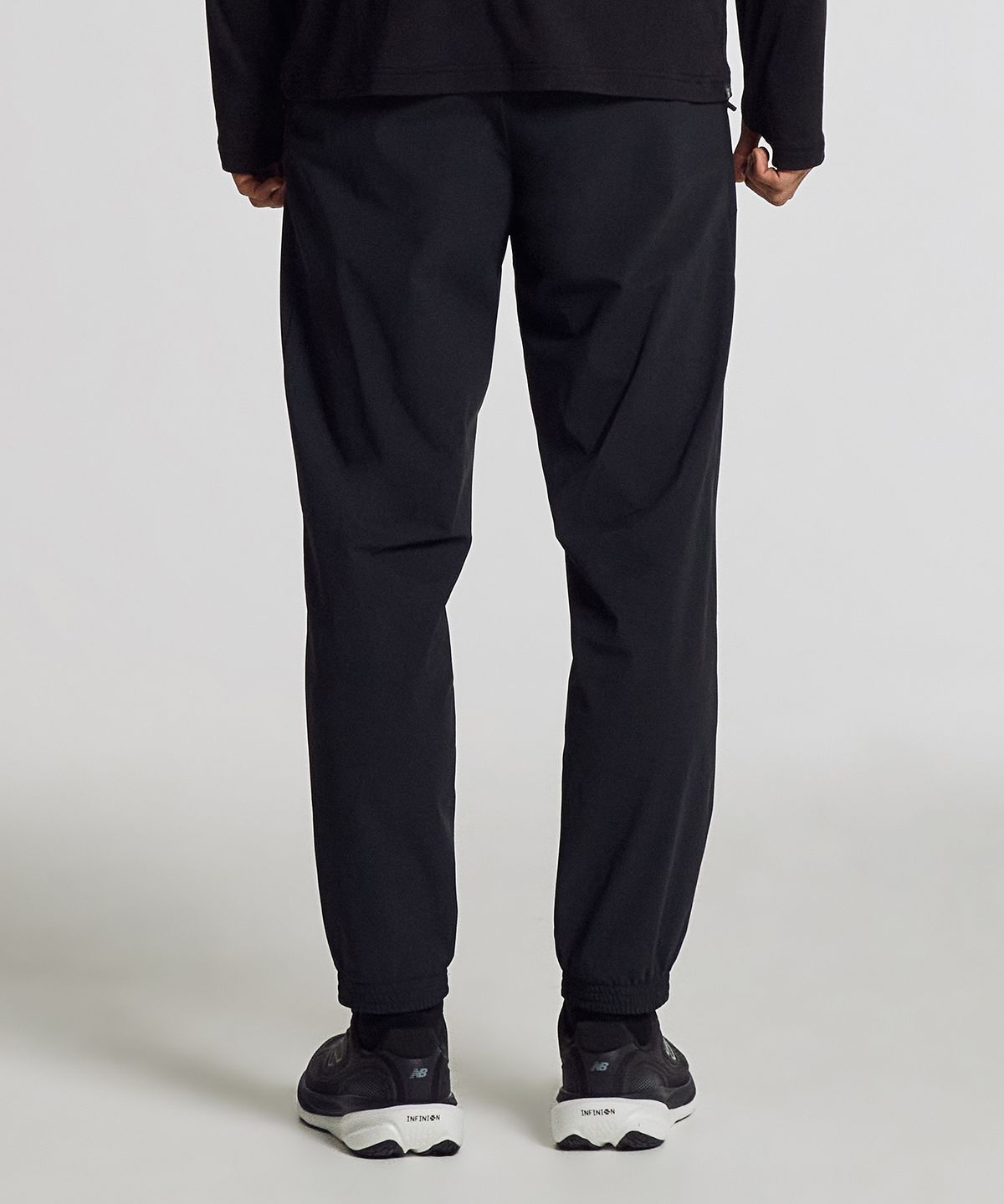 뉴발란스(NEW BALANCE) NBMLG25313 / UNI RC 트리코트 조거팬츠 (BLACK)