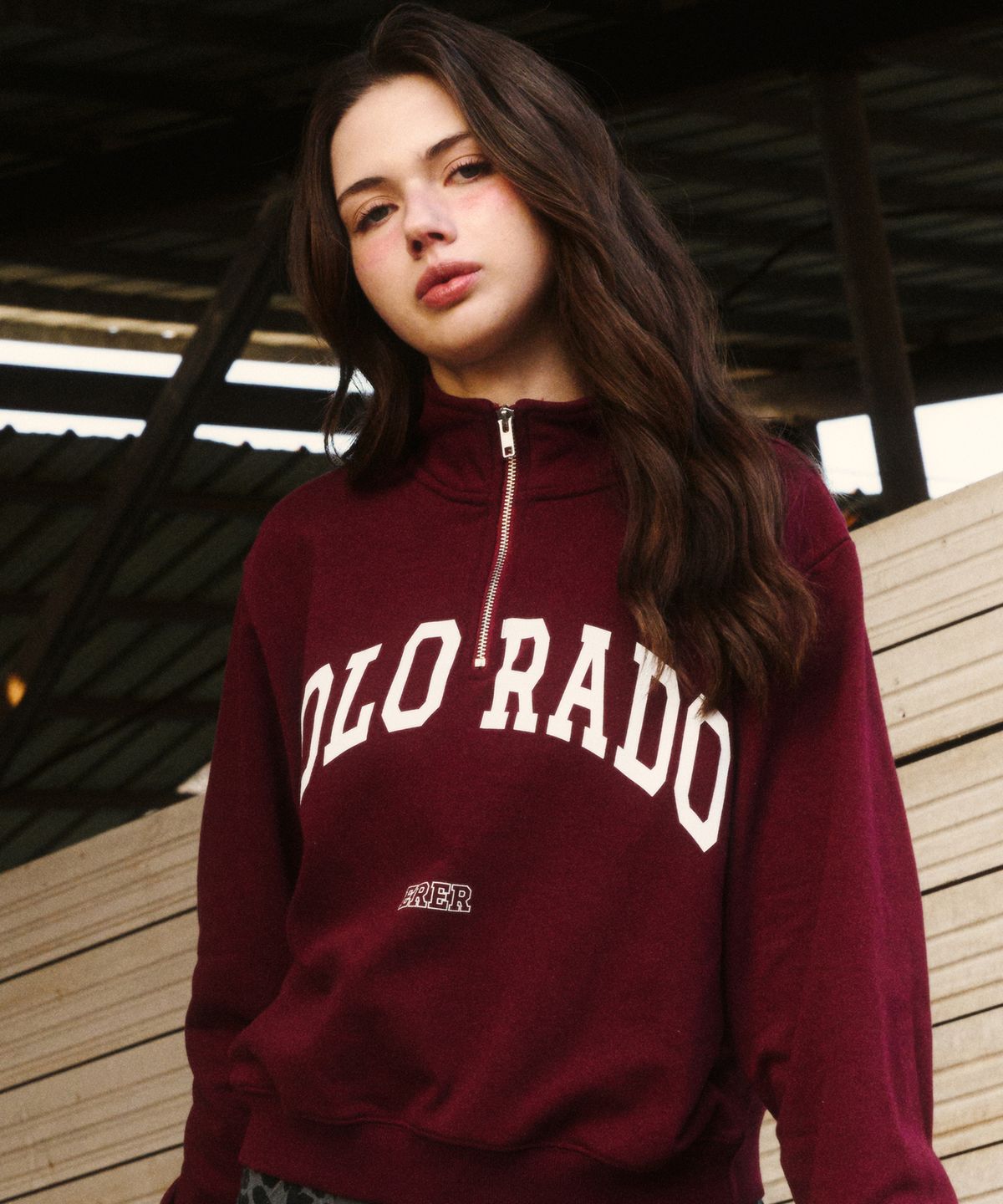 에르에르(ERER) Cropped Half Zip-up Colorado Sweatshirt Wine