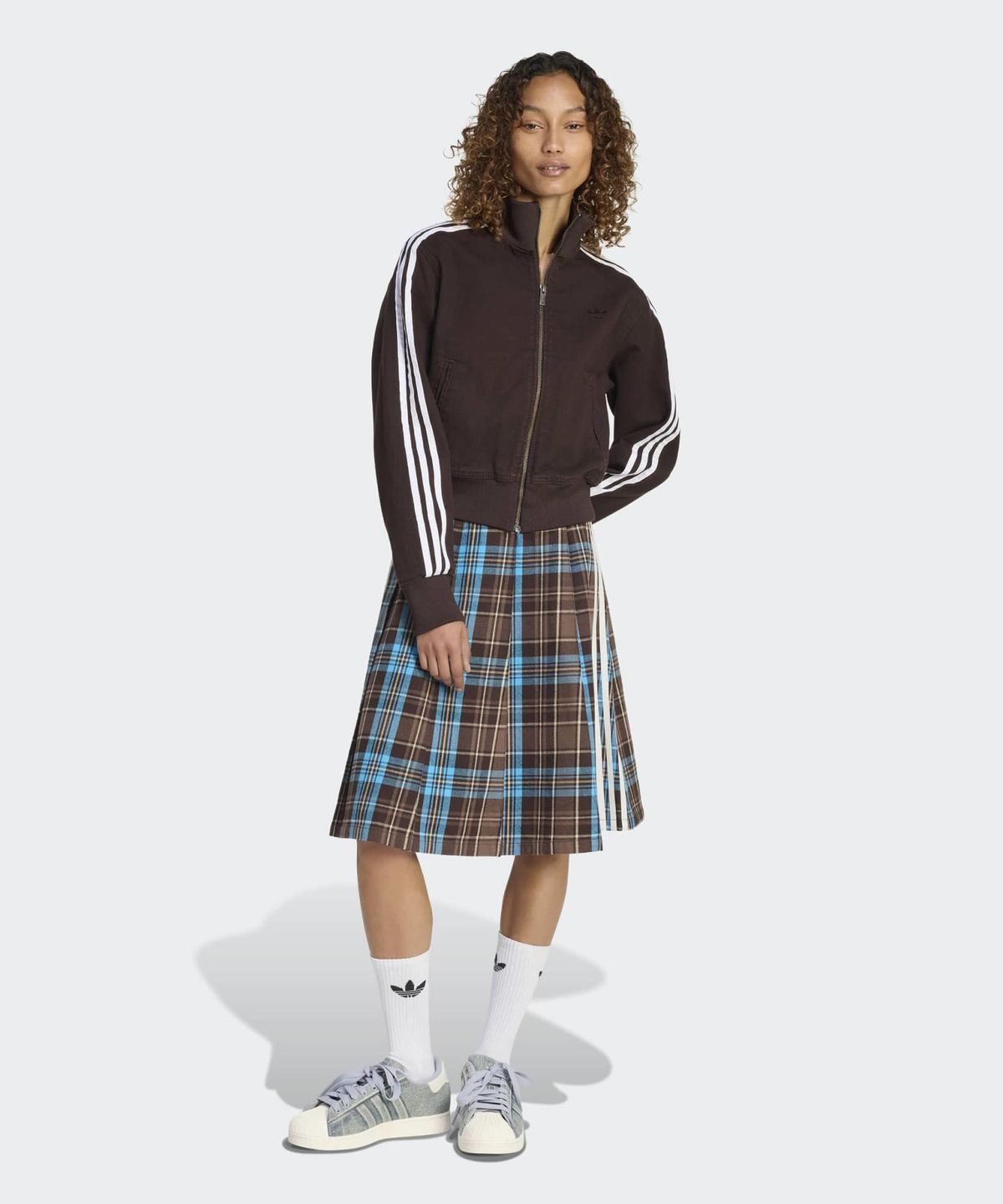 아디다스(ADIDAS) 플리츠 체크 스커트 - 브라운:블루 / KW4529