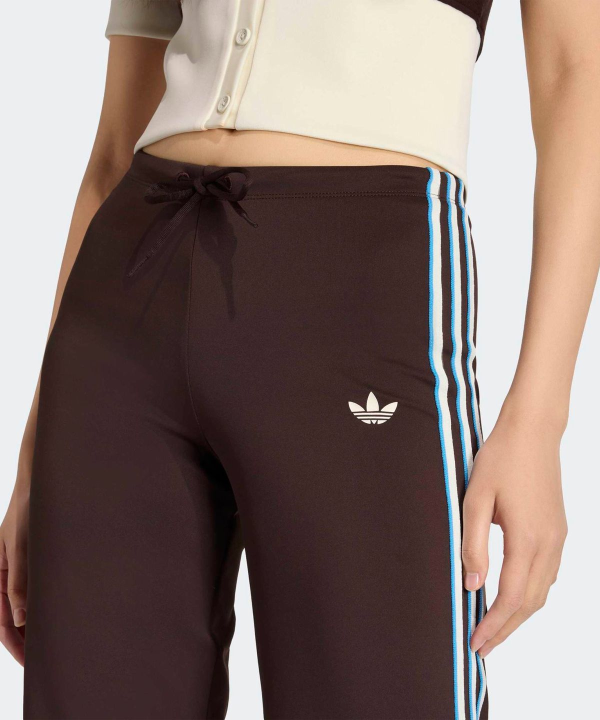 아디다스(ADIDAS) 슬라우치 스트레이트 팬츠 - 아우라커피 / KW4554
