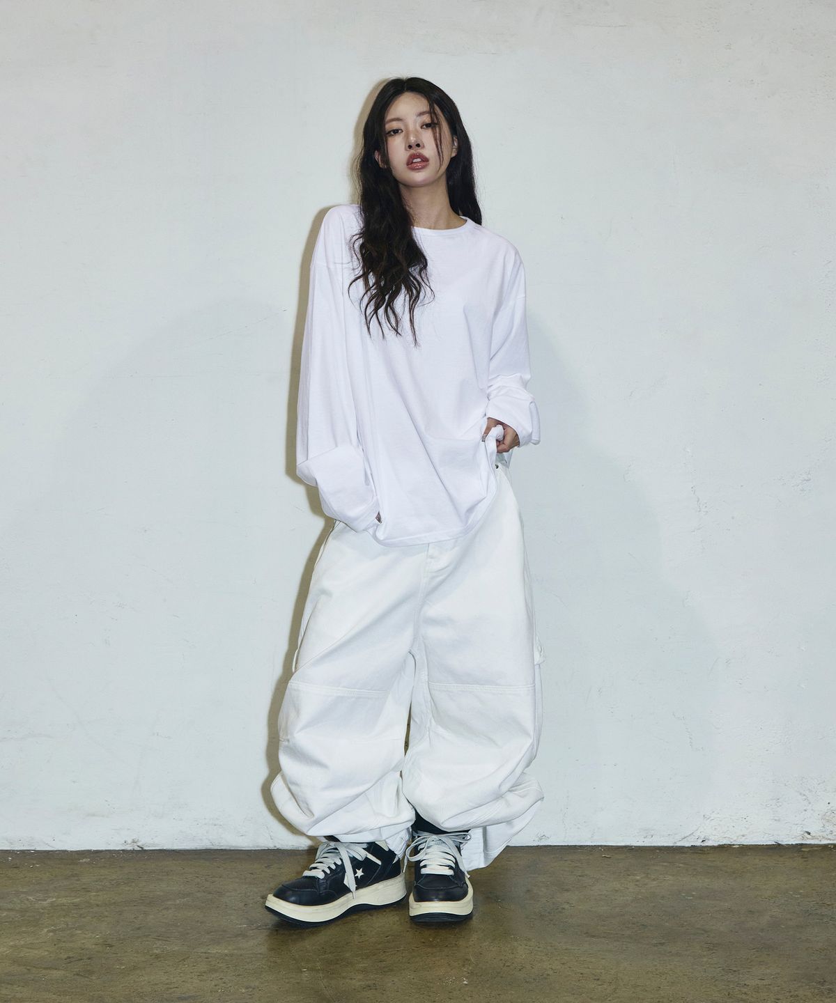 스켈리웩(SCALLYWAG) 더블 백 포켓 파라슈트 카펜터 코튼 팬츠[화이트]