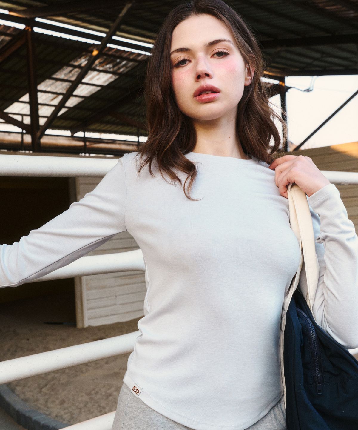 에르에르(ERER) Logo Label long-sleeved T-shirt Gracy Blue