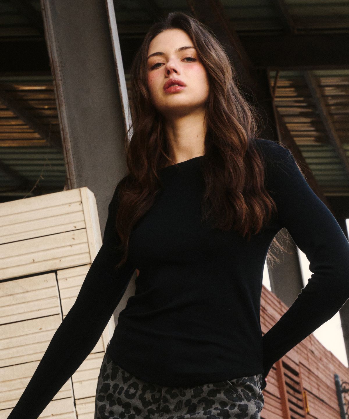 에르에르(ERER) Logo Label long-sleeved T-shirt Black