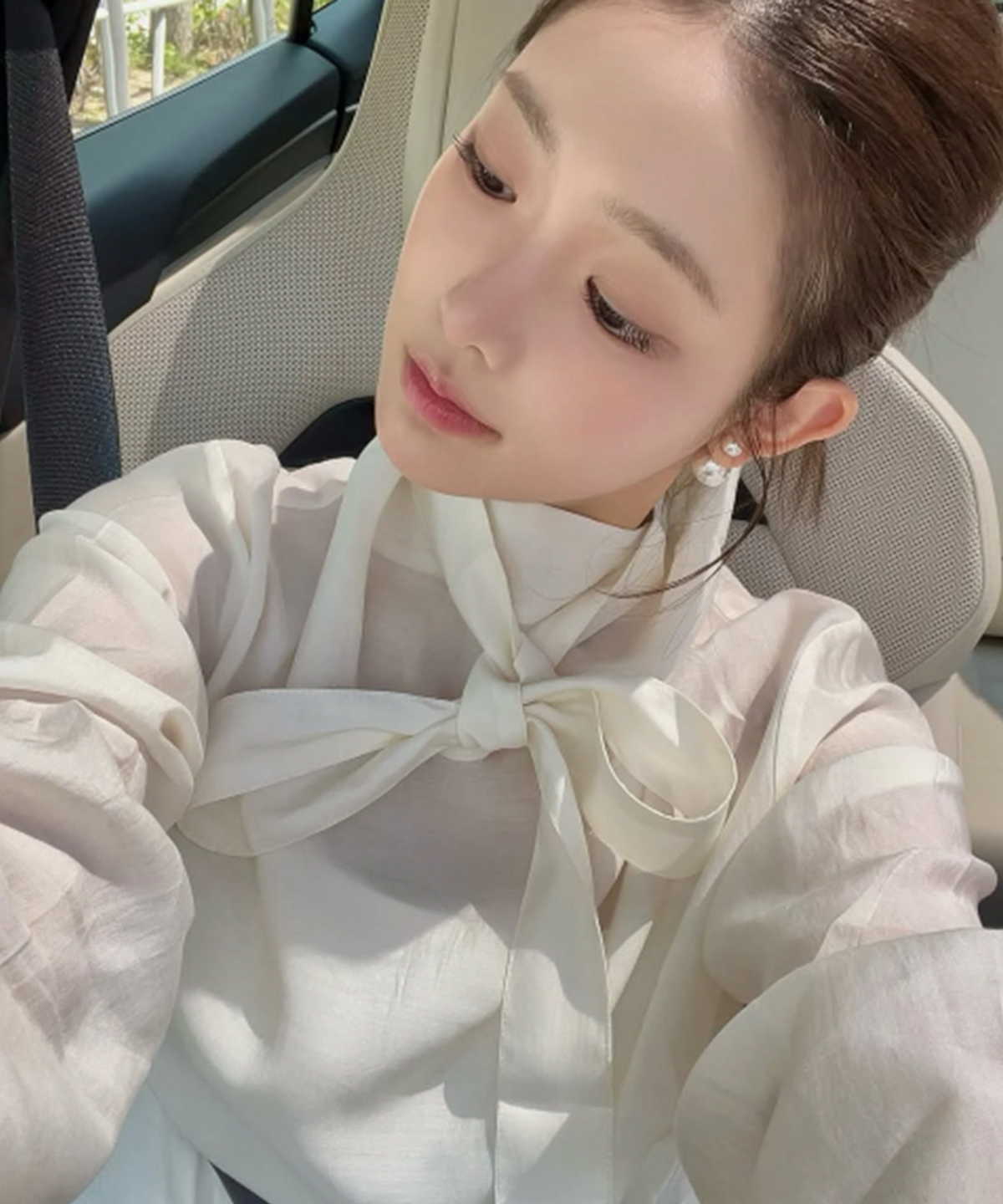 제너럴아이디어(GENERALIDEA) 실키 스카프 블라우스 [IVORY] / GF1LBL507