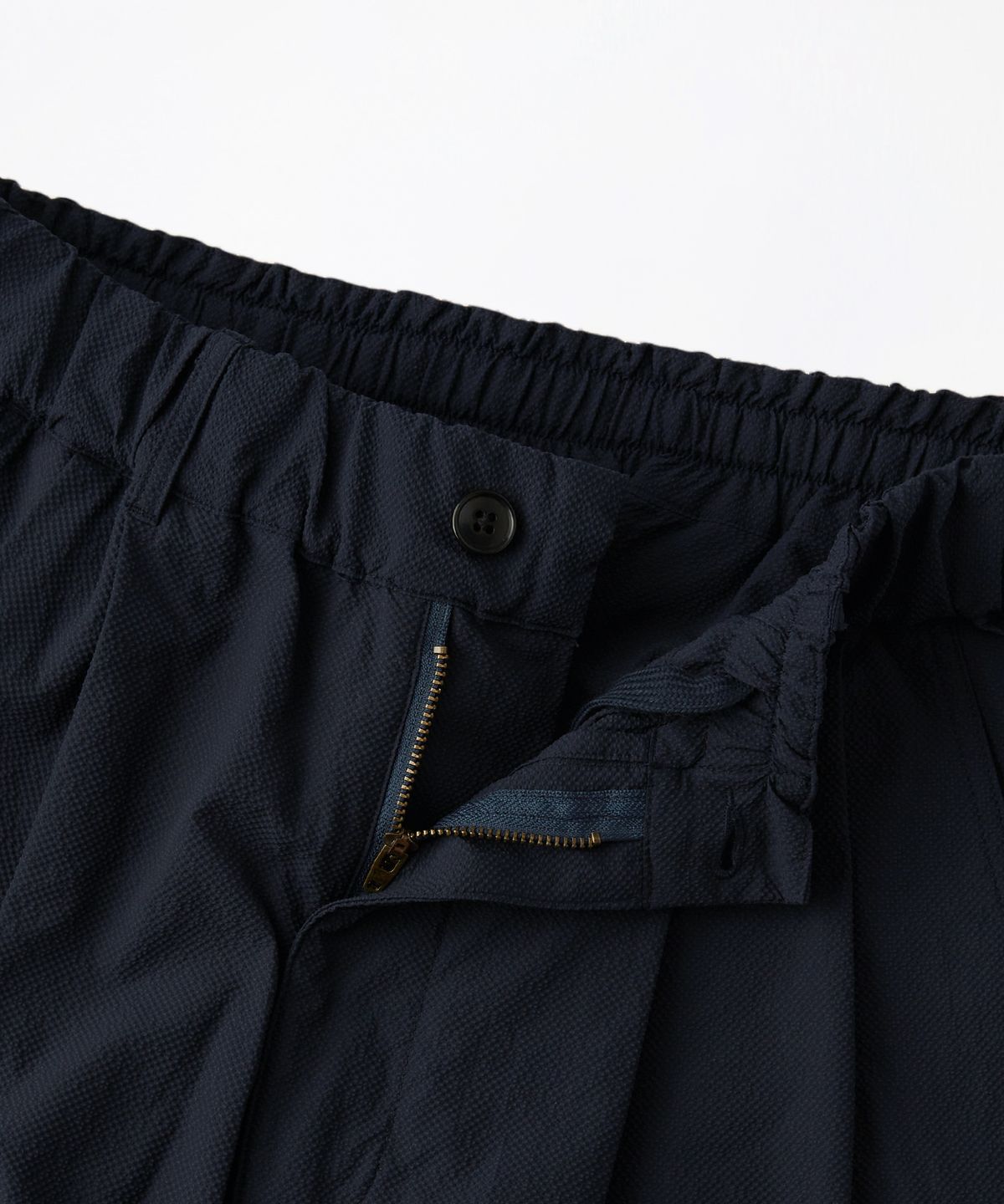 아웃스탠딩(OUTSTANDING) SEERSUCKER COMFORT PANTS_NAVY