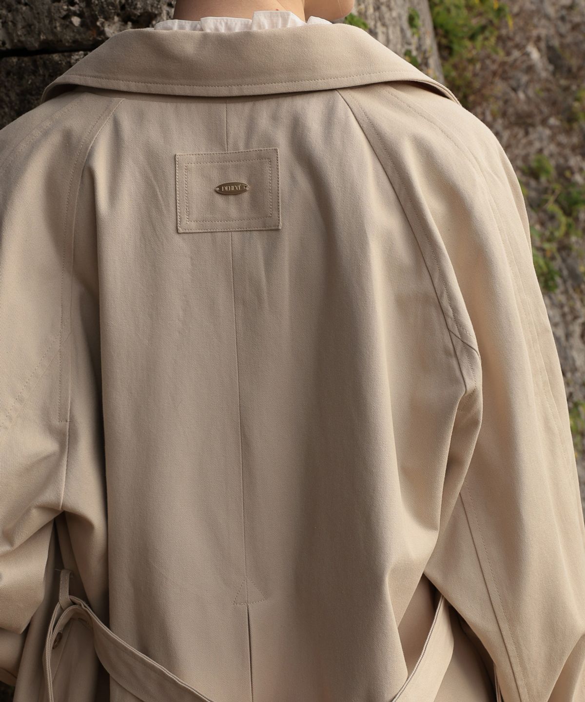 드헤베(DEHEVE) Point Half Trench Coat [Beige]