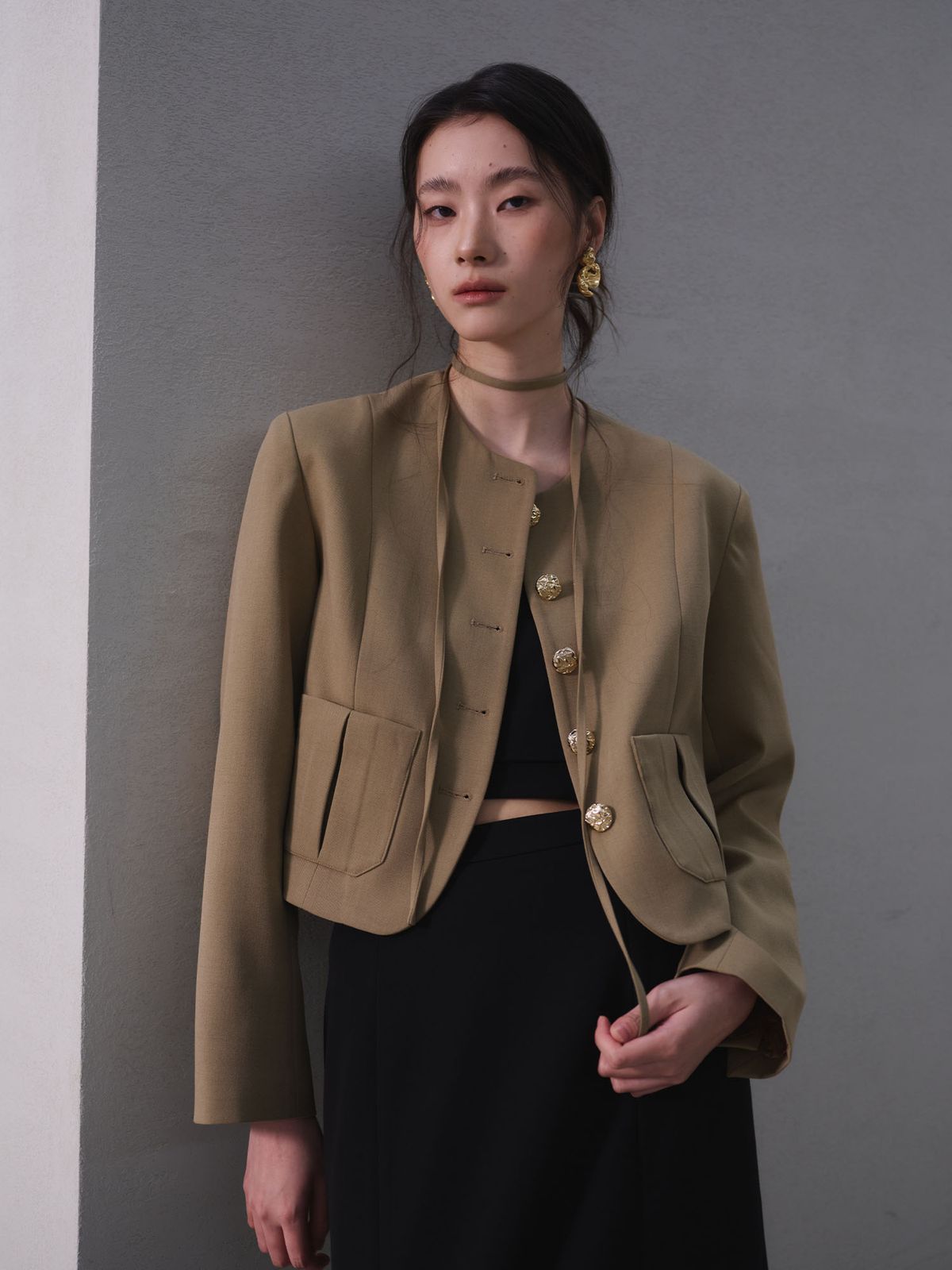 제너럴아이디어(GENERALIDEA) 스트랩 노카라 자켓 [BEIGE] / GF1LJK504