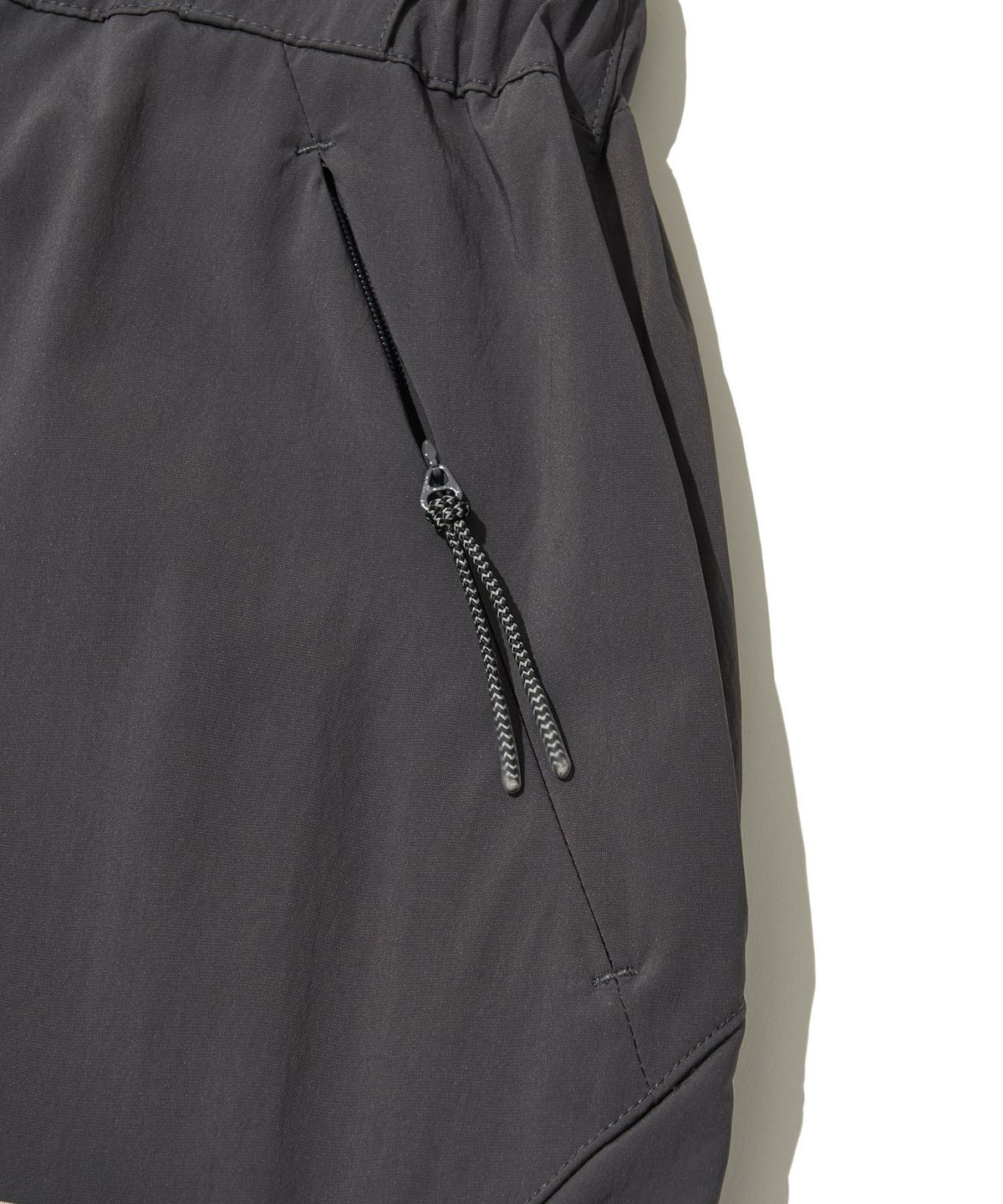 웰터 익스페리먼트(WELTER EXPERIMENT) VENT HIKE PANTS_CHARCOAL_WPL040