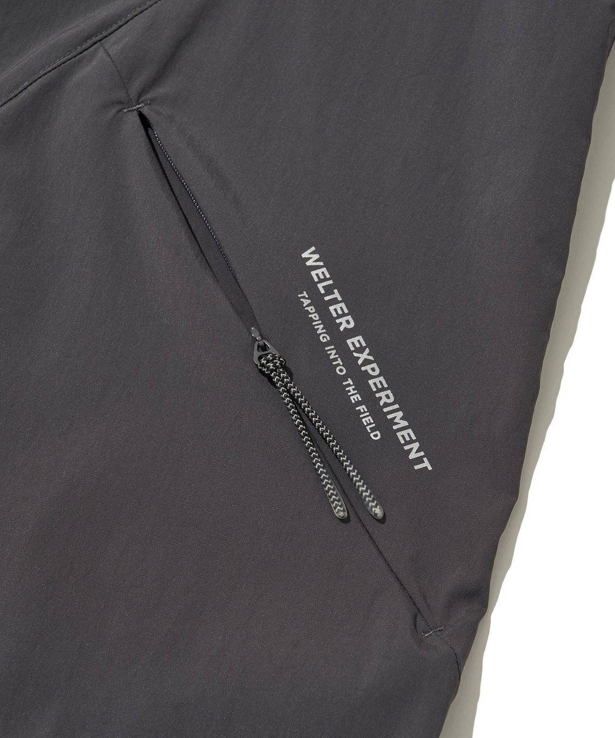 웰터 익스페리먼트(WELTER EXPERIMENT) VENT HIKE PANTS_CHARCOAL_WPL040