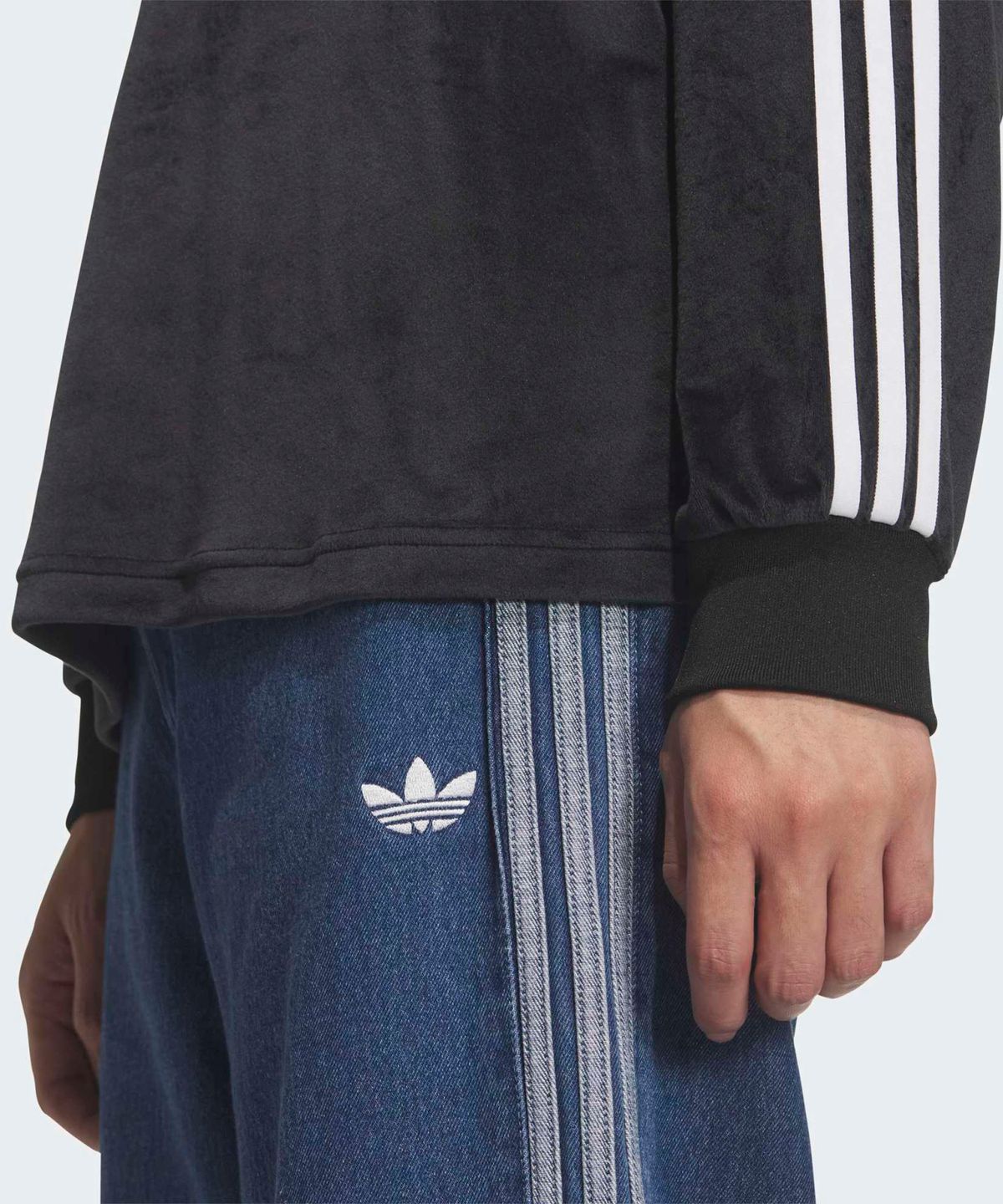 아디다스(ADIDAS) 벨루어 폴로 롱 슬리브 - 블랙 / KQ5485
