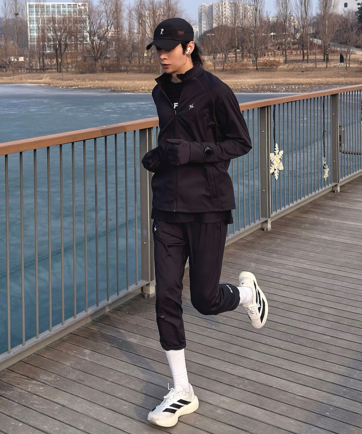 러닝라이프(RIFE) 올웨더 스트레치 기능성 트레이닝 팬츠
