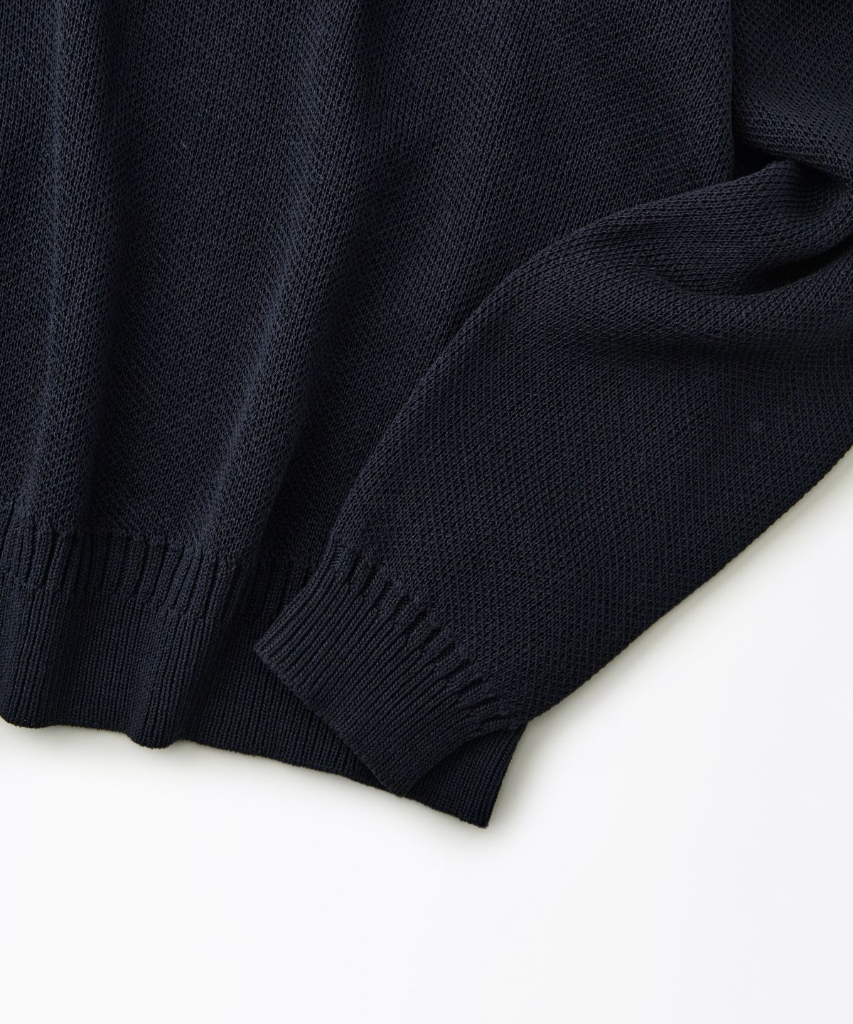 아웃스탠딩(OUTSTANDING) LINEN FISHERMAN CREW NECK KNIT_NAVY