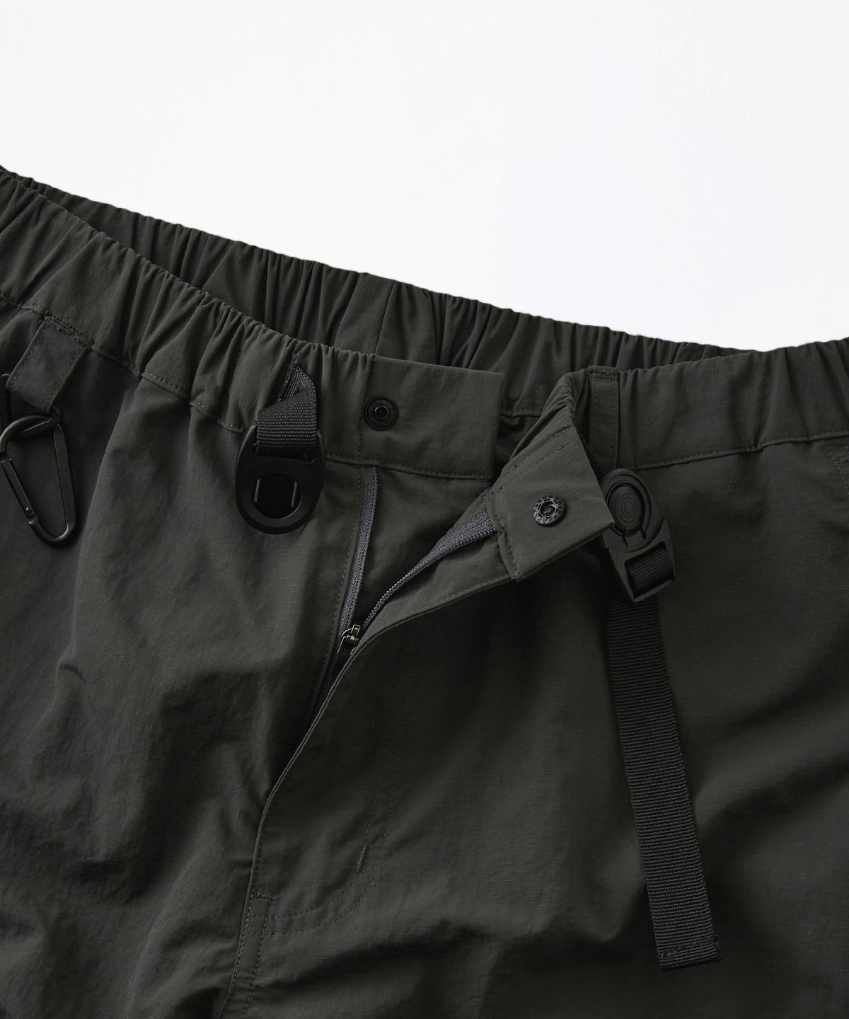 아웃스탠딩(OUTSTANDING) NYLON RIPSTOP PCU UTILITY PANTS_CHARCOAL