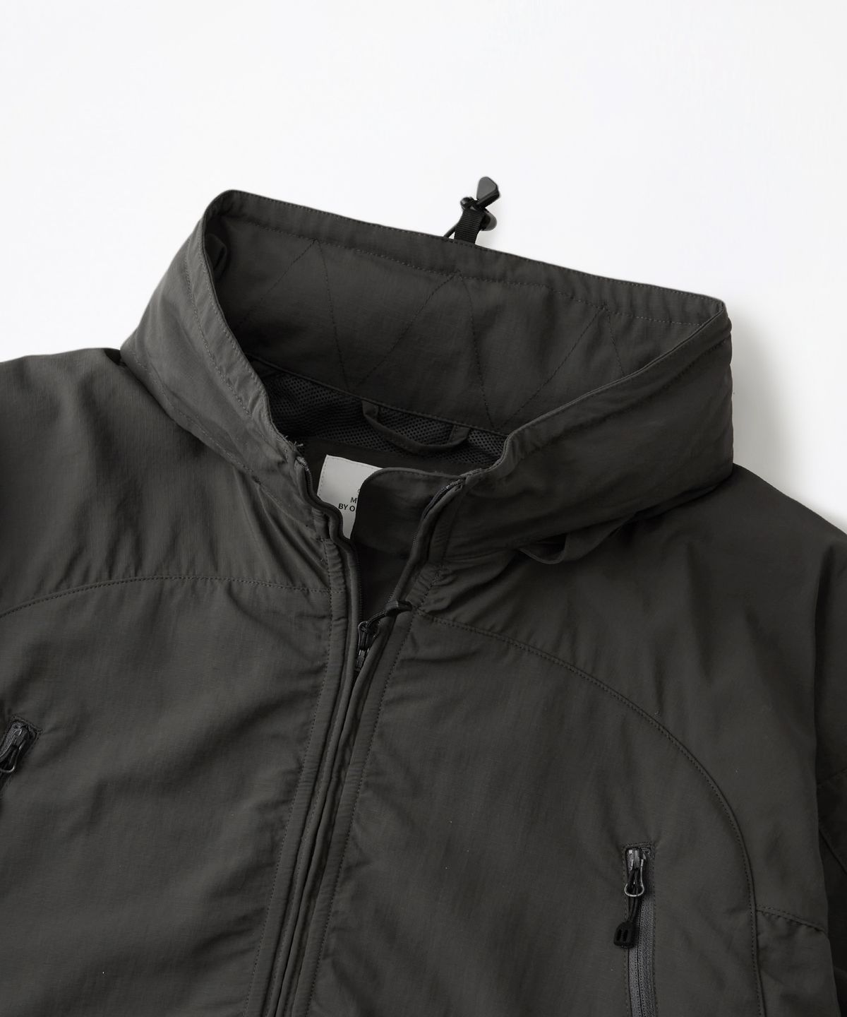 아웃스탠딩(OUTSTANDING) NYLON RIPSTOP PCU JACKET_CHARCOAL