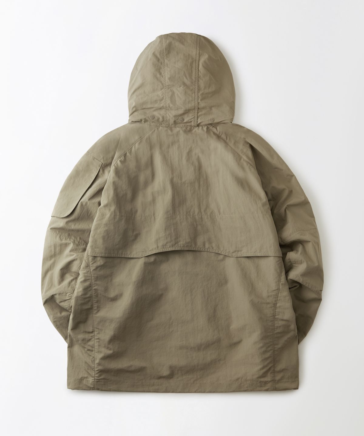 아웃스탠딩(OUTSTANDING) NYLON RIPSTOP PCU JACKET_BEIGE