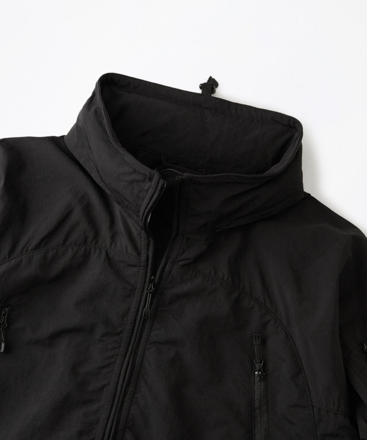 아웃스탠딩(OUTSTANDING) NYLON RIPSTOP PCU JACKET_BLACK