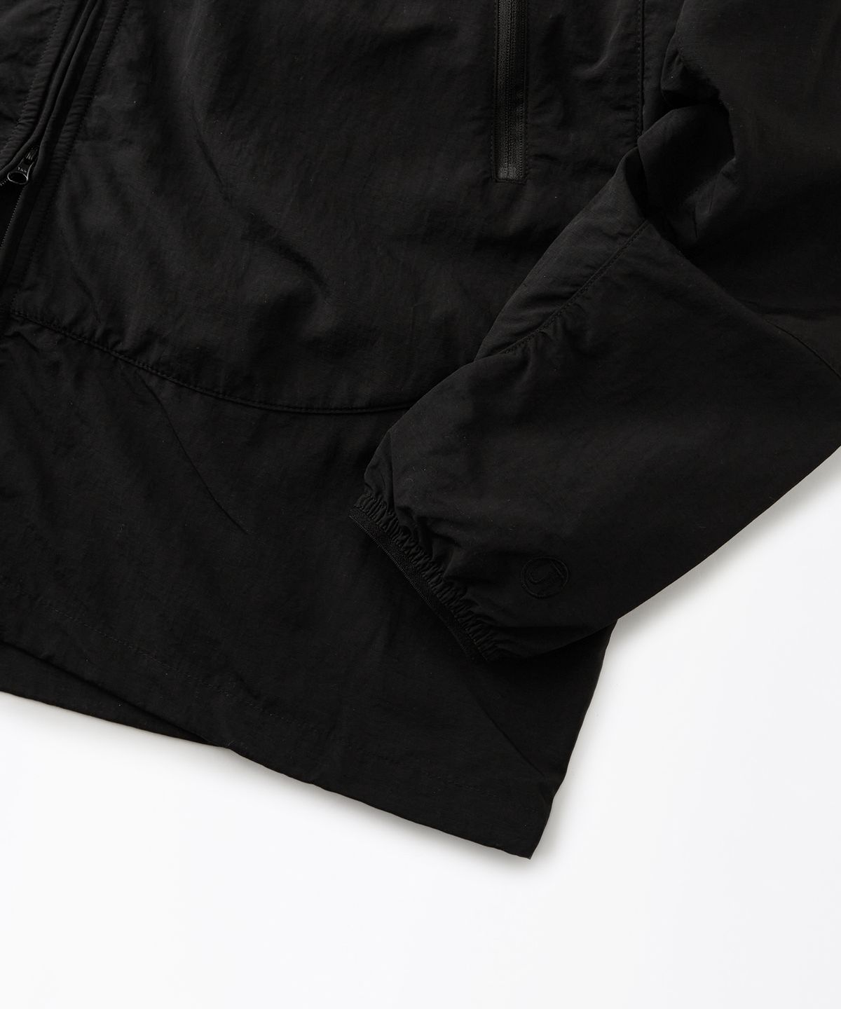 아웃스탠딩(OUTSTANDING) NYLON RIPSTOP PCU JACKET_BLACK