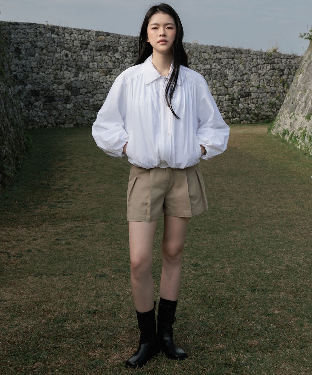 드헤베(DEHEVE) Volume Bomber Jacket [White]