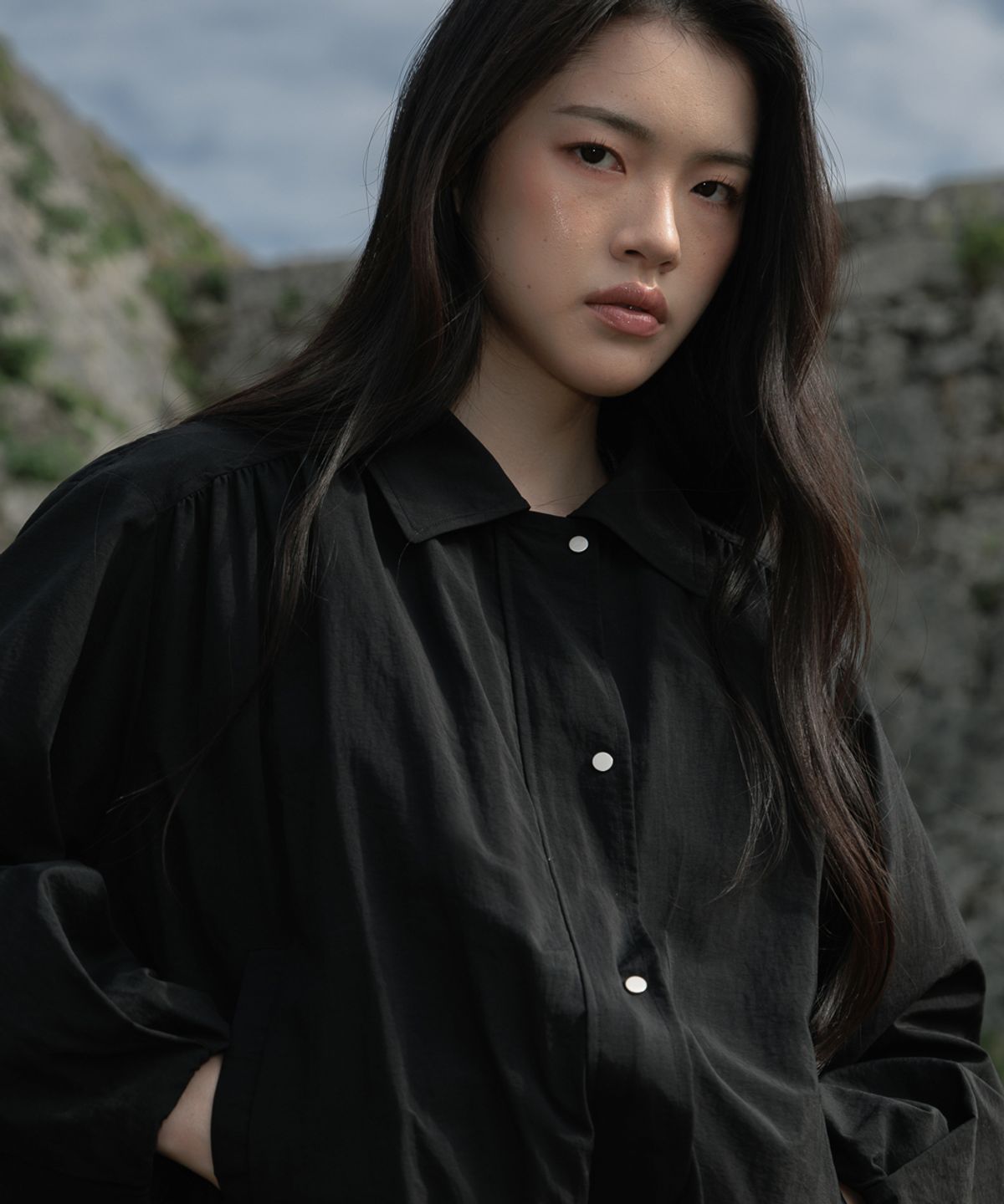 드헤베(DEHEVE) Volume Bomber Jacket [Black]
