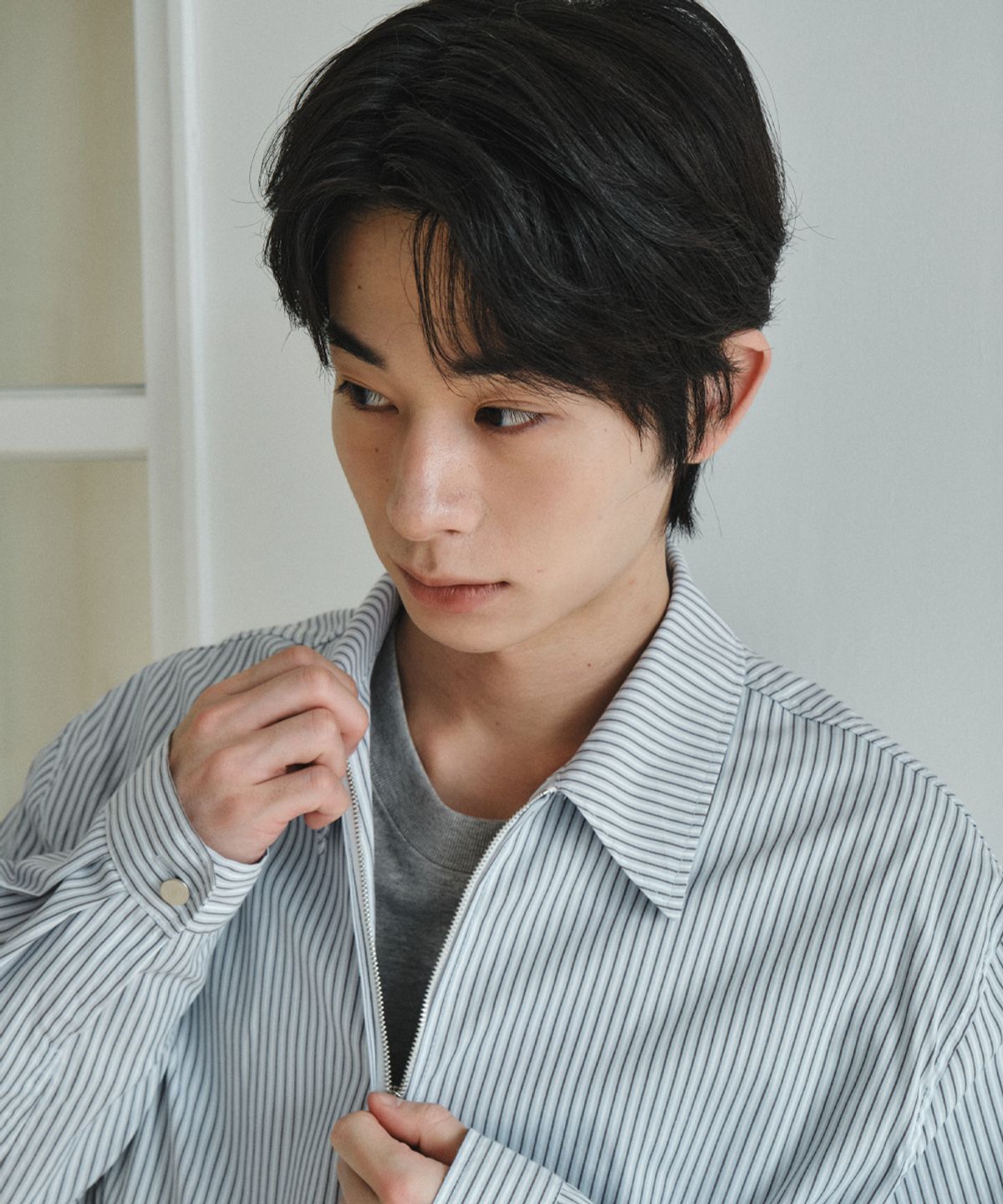 웬즈데이오아시스(WEDNESDAY OASIS) 스윙 스트라이프 코튼 자켓_LIGHT SKY BLUE(W26OT05)
