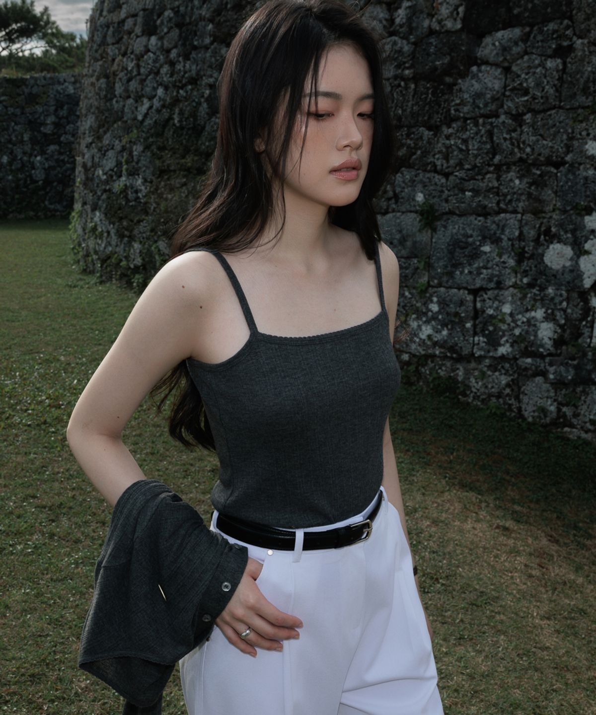 드헤베(DEHEVE) Lace Sleeveless Cardigan Set [Charcoal]
