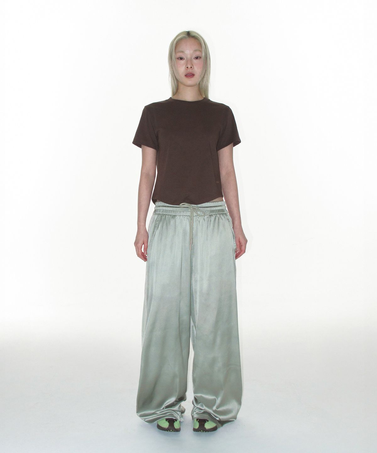 아메스 월드와이드(AMES-WORLDWIDE) LACE GLOSSY PANTS MINT