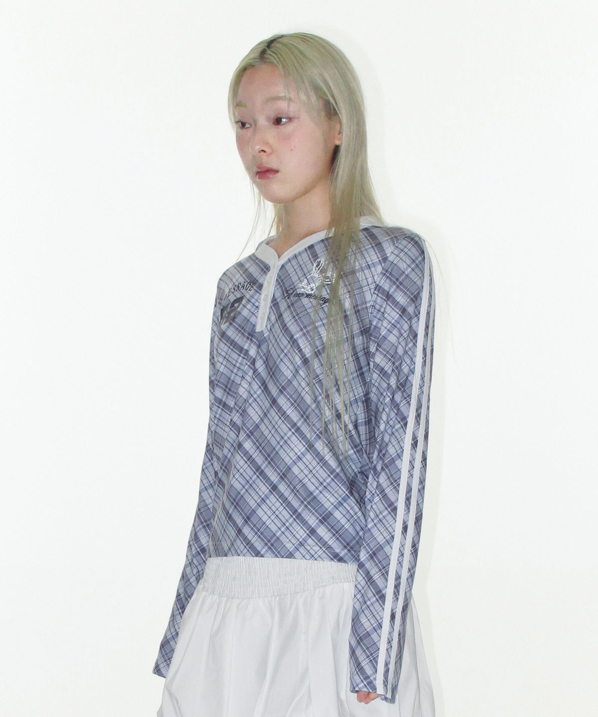 아메스 월드와이드(AMES-WORLDWIDE) CHECK V NECK COLLAR LS TEE BLUE