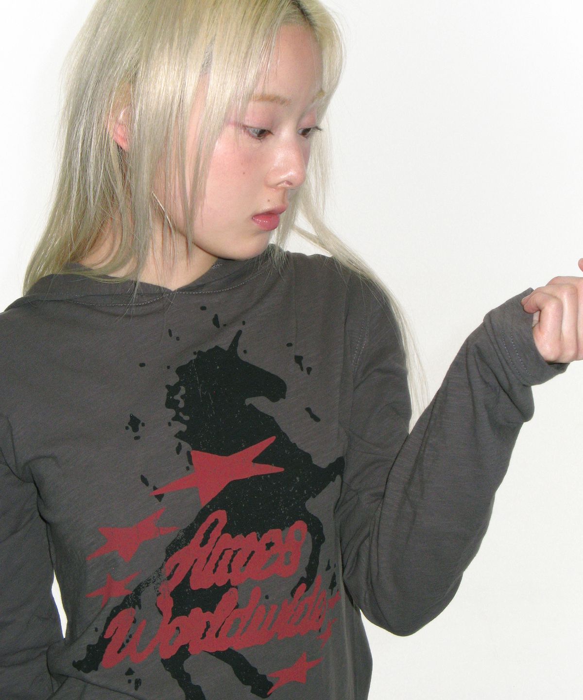 아메스 월드와이드(AMES-WORLDWIDE) UNICORN SHEER HOODIE LS TEE CHARCOAL