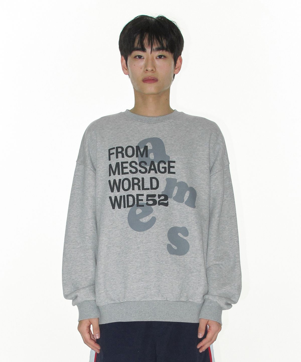 아메스 월드와이드(AMES-WORLDWIDE) BIG LETTERING SWEATSHIRT GREY