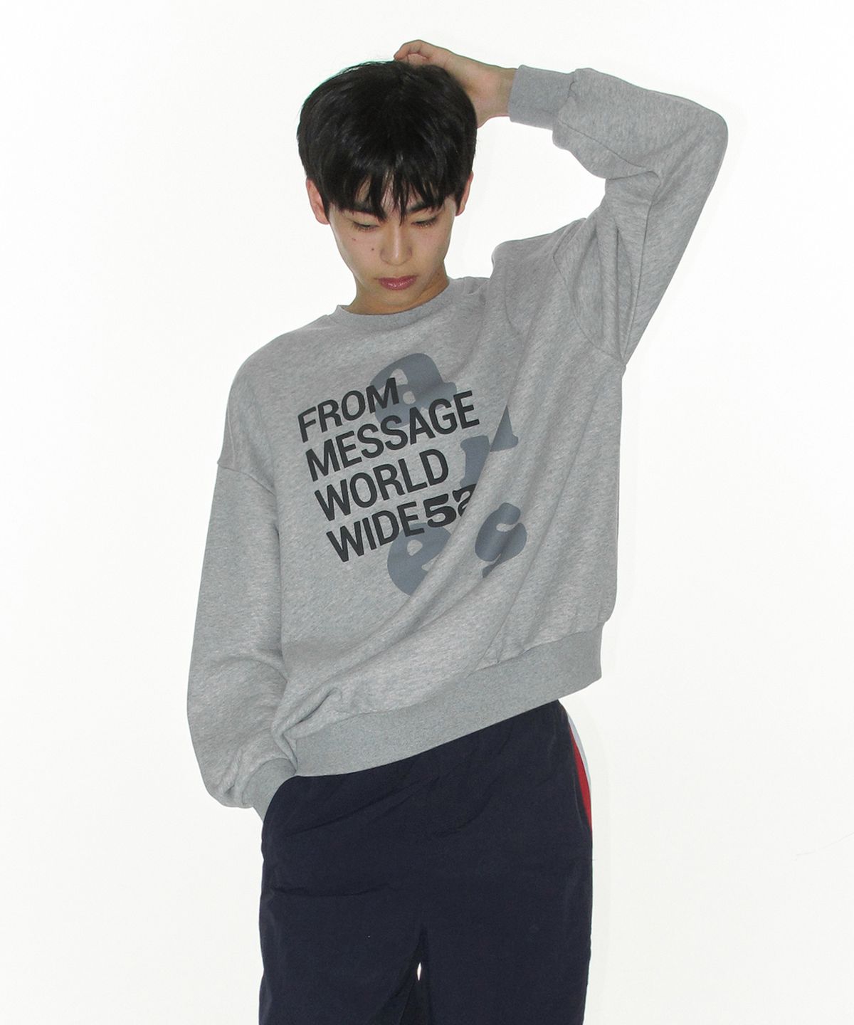 아메스 월드와이드(AMES-WORLDWIDE) BIG LETTERING SWEATSHIRT GREY