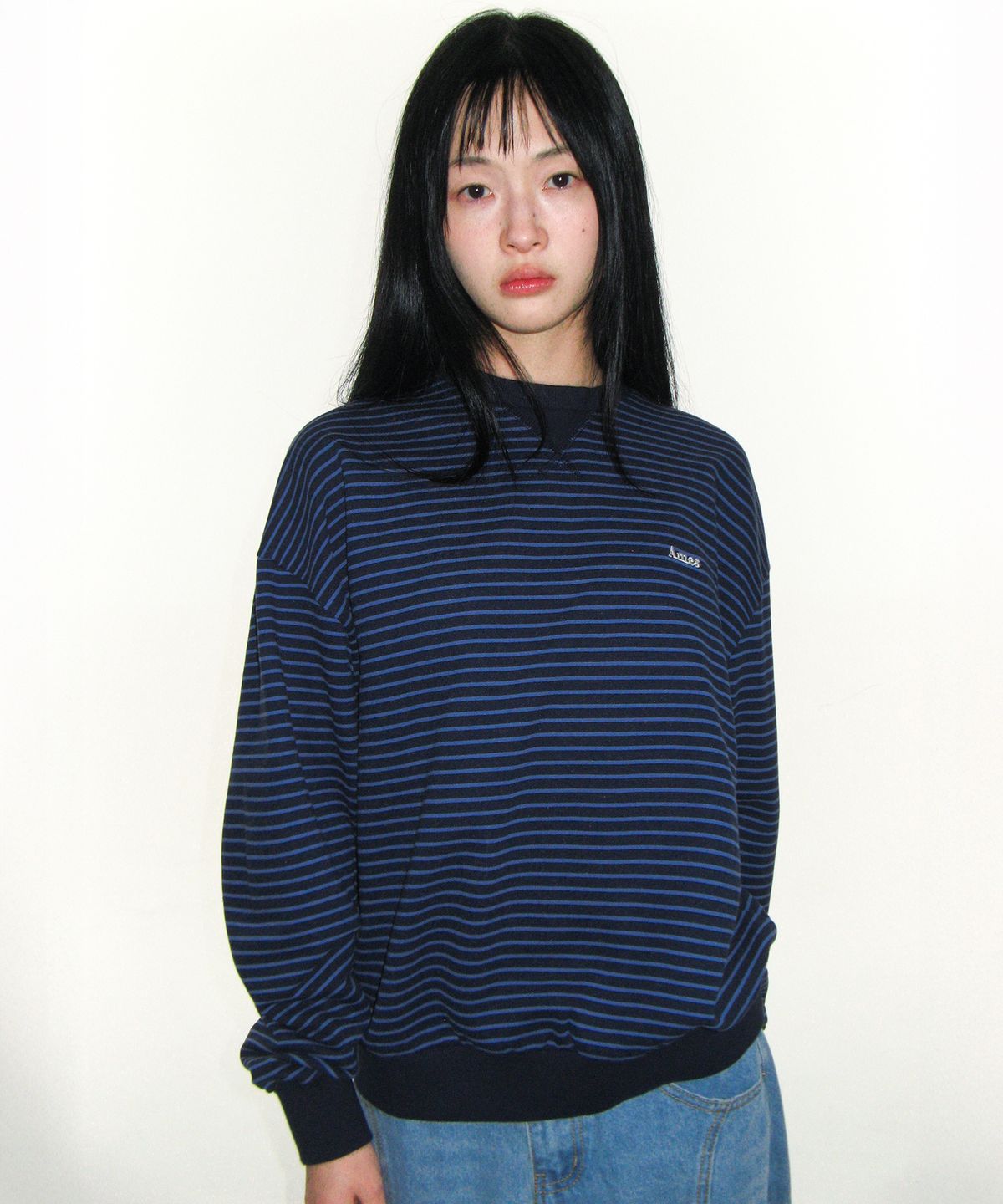 아메스 월드와이드(AMES-WORLDWIDE) BASIC SMALL LOGO STRIPE SWEATSHIRT NAVY