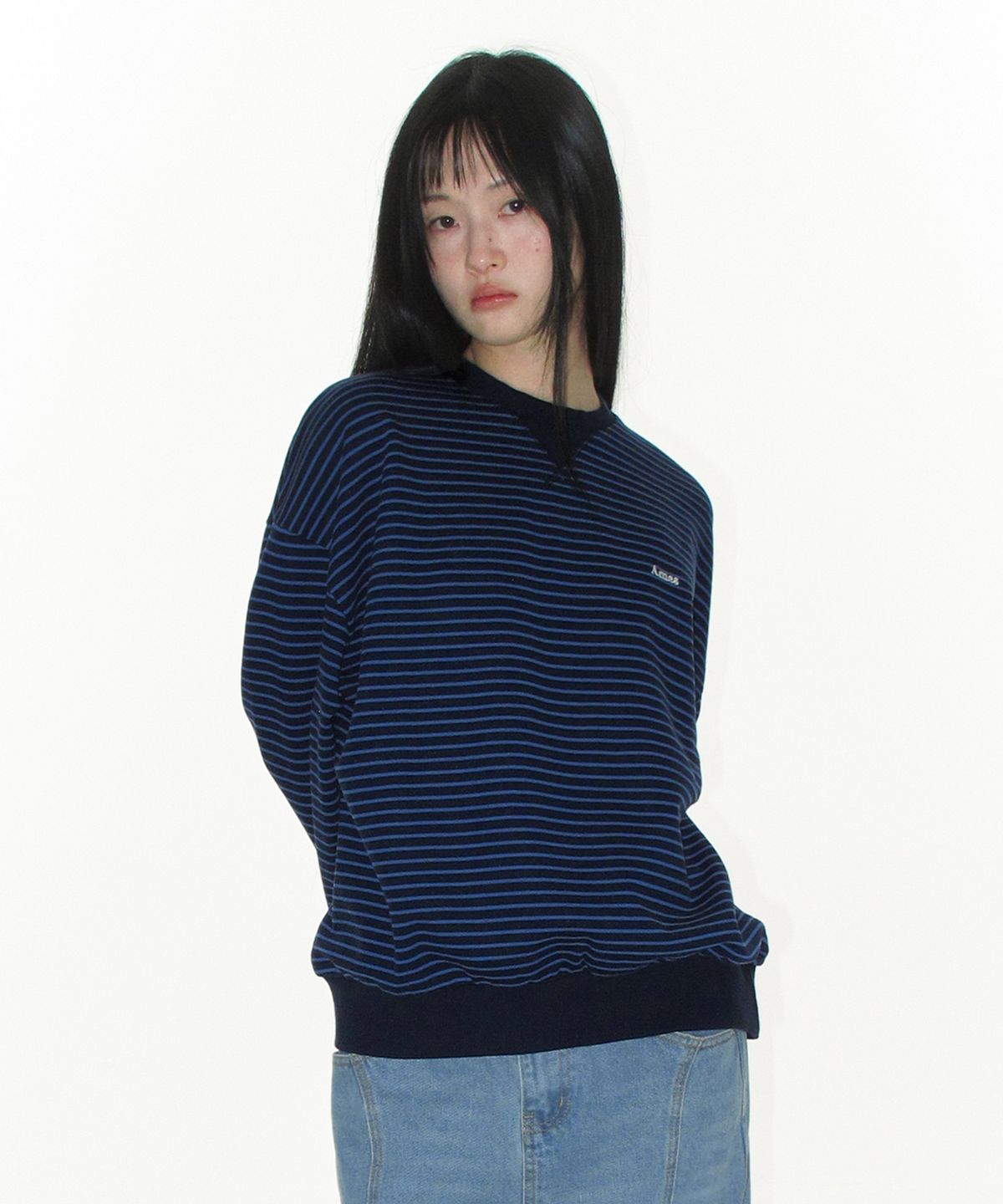 아메스 월드와이드(AMES-WORLDWIDE) BASIC SMALL LOGO STRIPE SWEATSHIRT NAVY