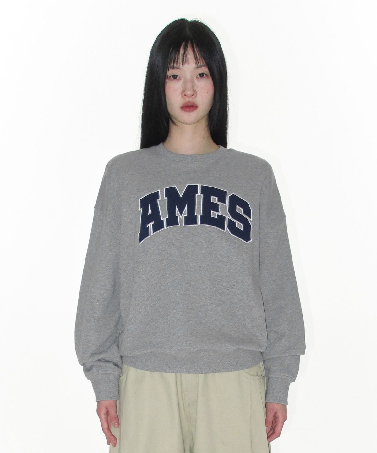 아메스 월드와이드(AMES-WORLDWIDE) BASIC APPLIQUE SWEATSHIRT GREY