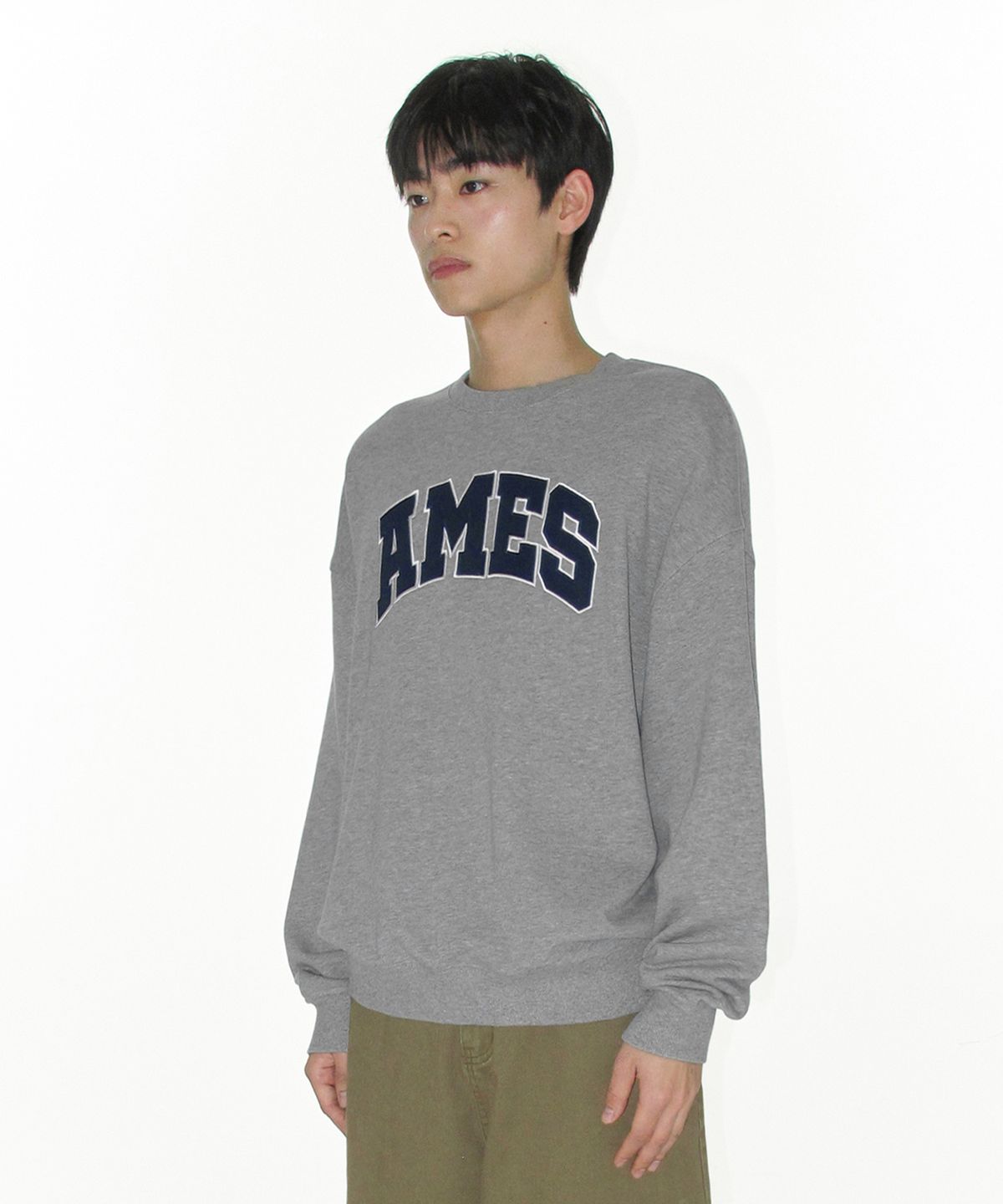 아메스 월드와이드(AMES-WORLDWIDE) BASIC APPLIQUE SWEATSHIRT GREY