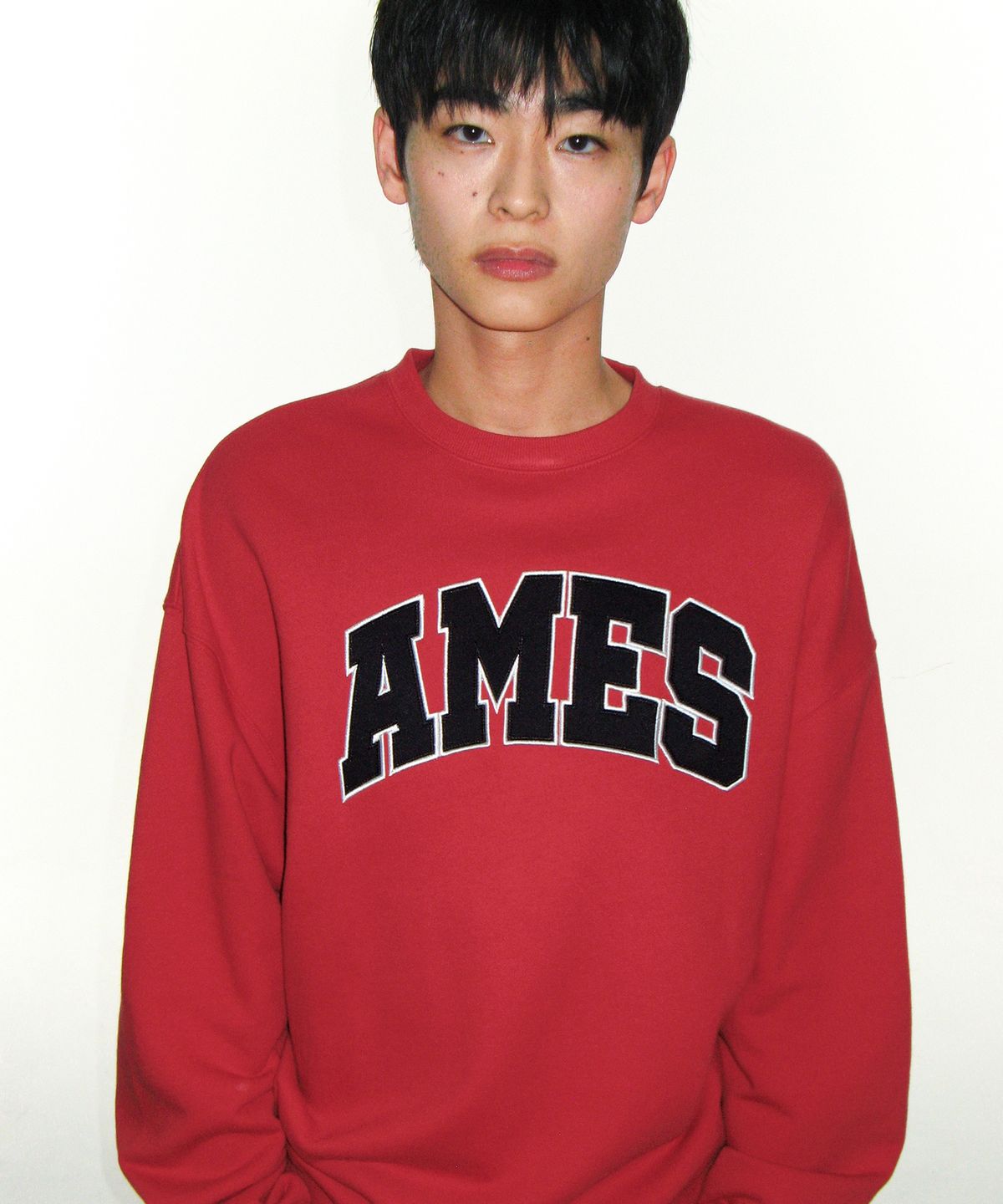 아메스 월드와이드(AMES-WORLDWIDE) BASIC APPLIQUE SWEATSHIRT RED