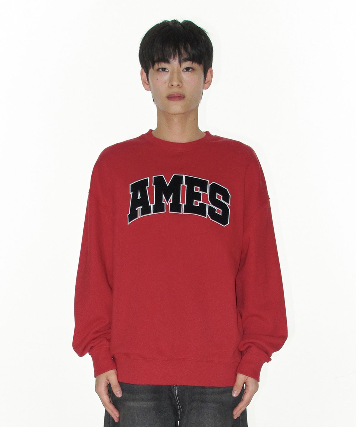 아메스 월드와이드(AMES-WORLDWIDE) BASIC APPLIQUE SWEATSHIRT RED