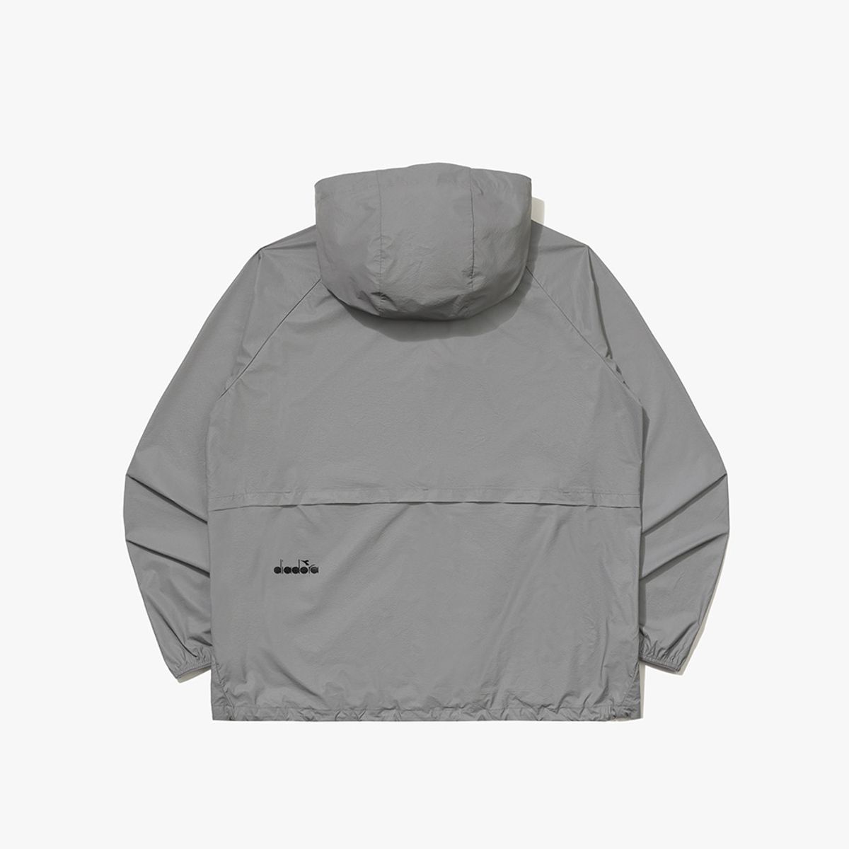 디아도라(diadora) 이큅 워싱 DTP 경량 러닝 바람막이 SILVER