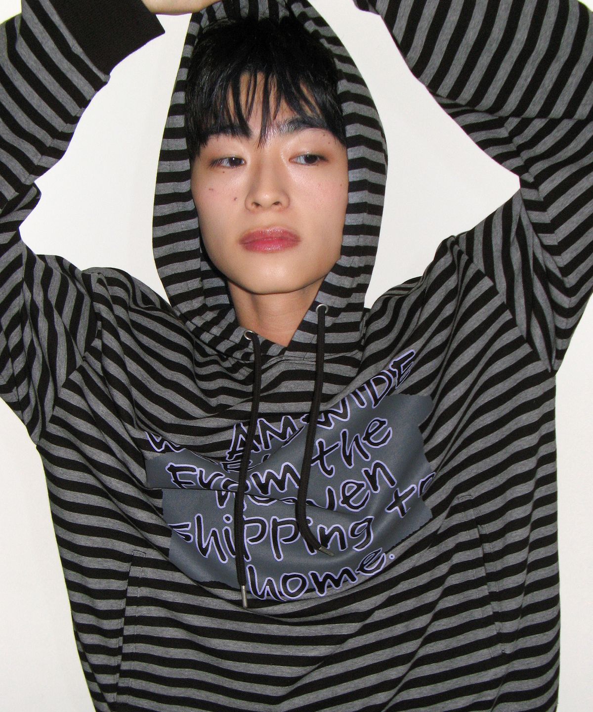 아메스 월드와이드(AMES-WORLDWIDE) HOMEBOUND STRIPE HOODIE BLACK