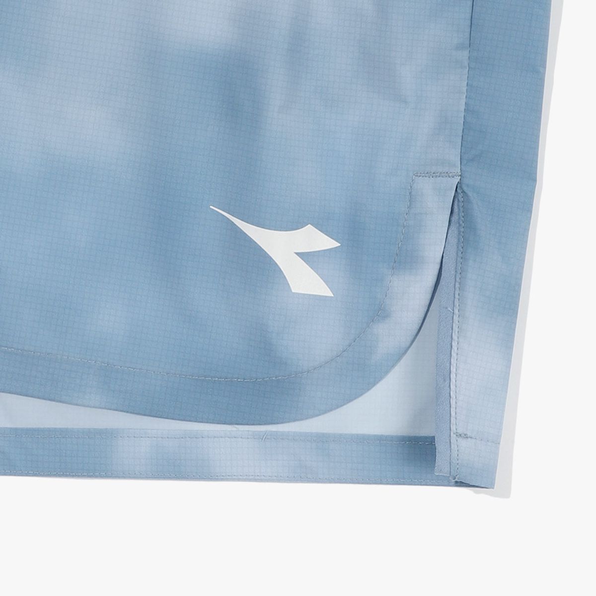 디아도라(diadora) 이큅 워싱 DTP 5인치 러닝 쇼츠 SKY BLUE