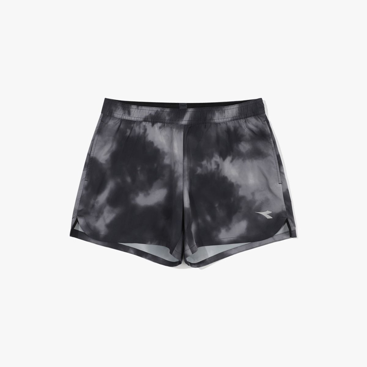 디아도라(diadora) 이큅 워싱 DTP 4인치 러닝 쇼츠 우먼 BLACK