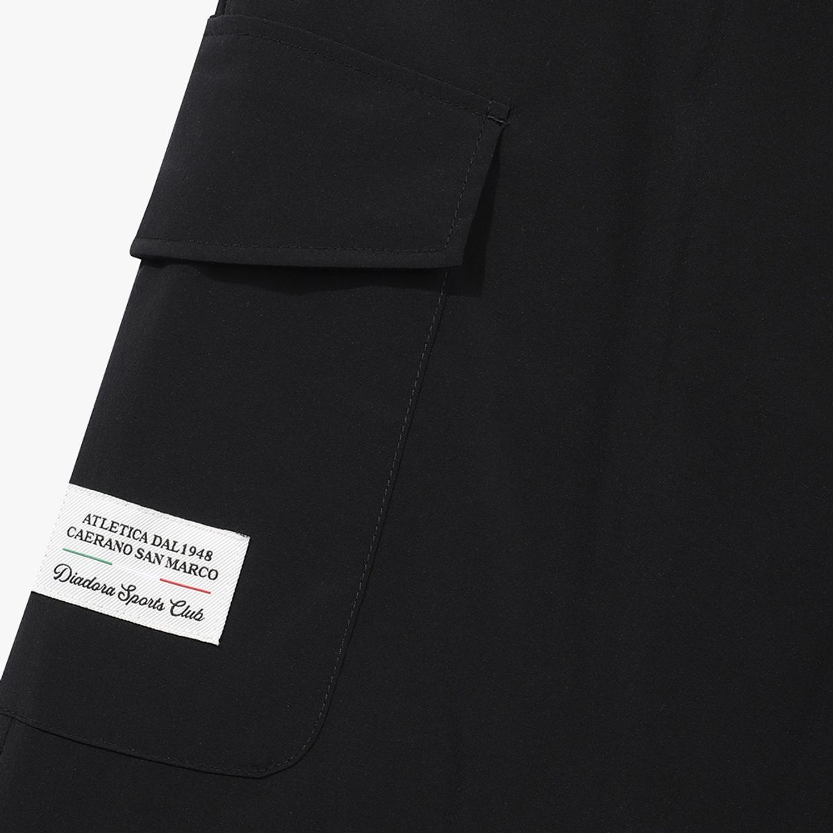 디아도라(diadora) 쿨웨이브 조거 팬츠 BLACK