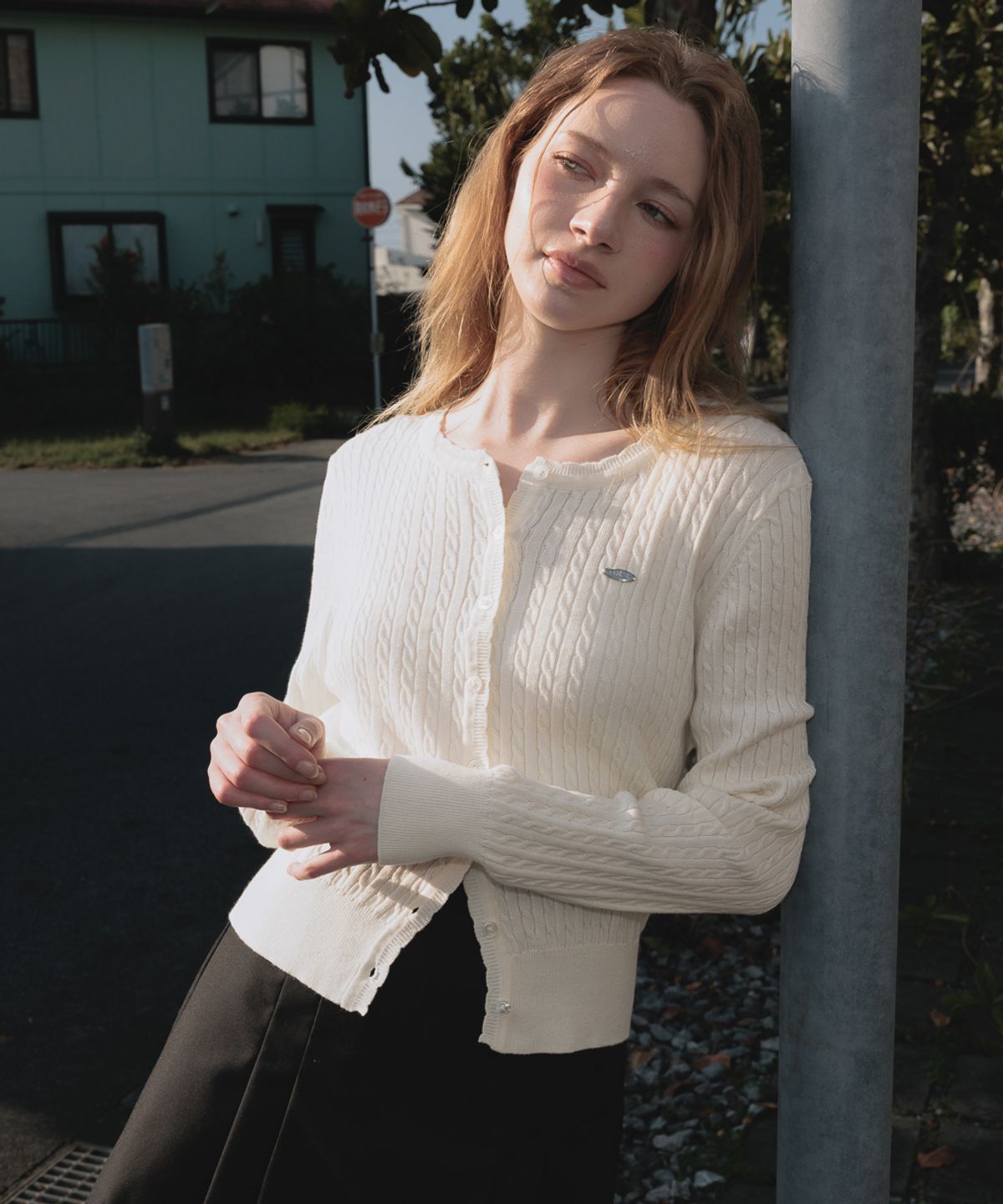 드헤베(DEHEVE) Frill Cable Knit Cardigan [Ivory]