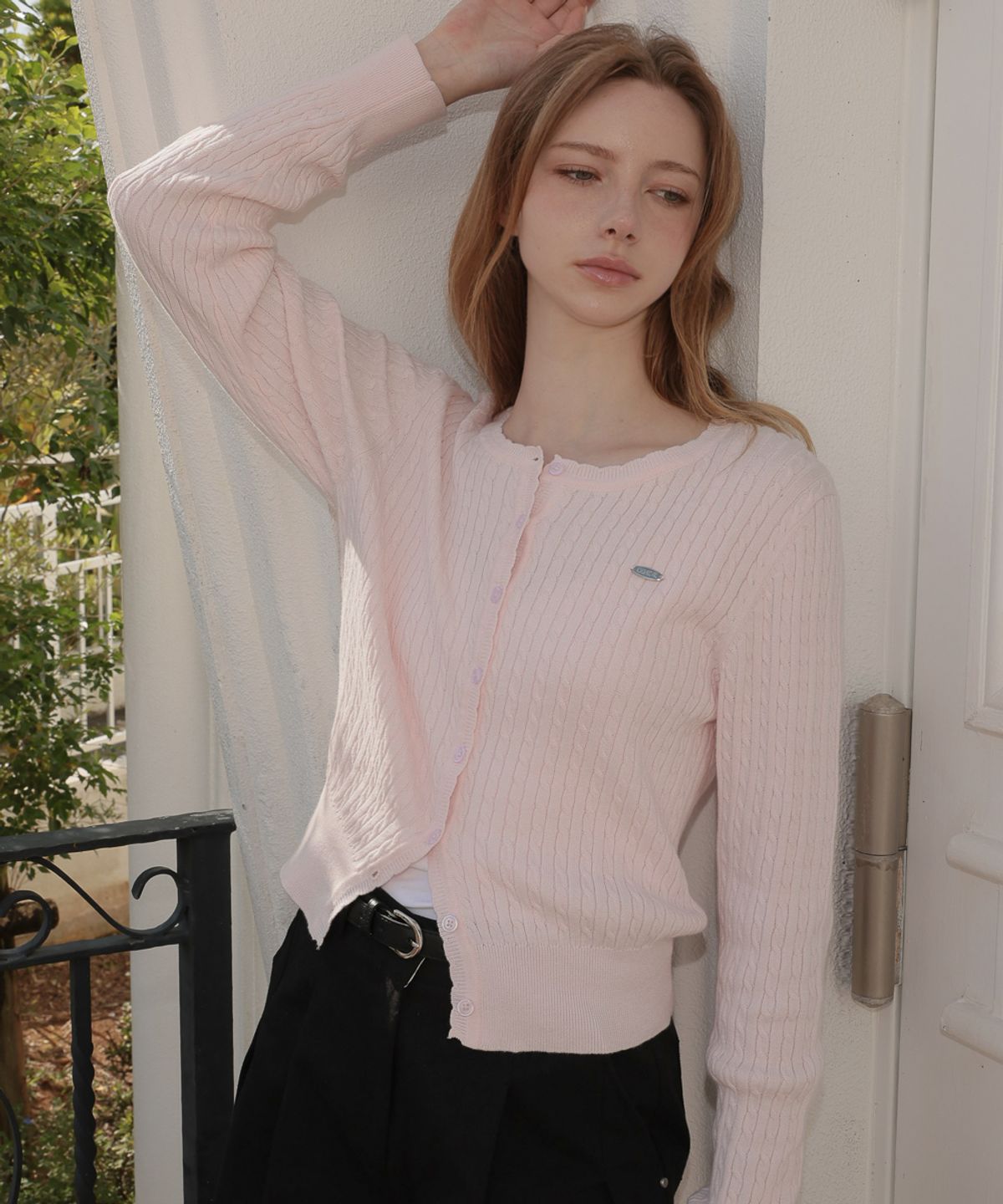 드헤베(DEHEVE) Frill Cable Knit Cardigan [Pink]