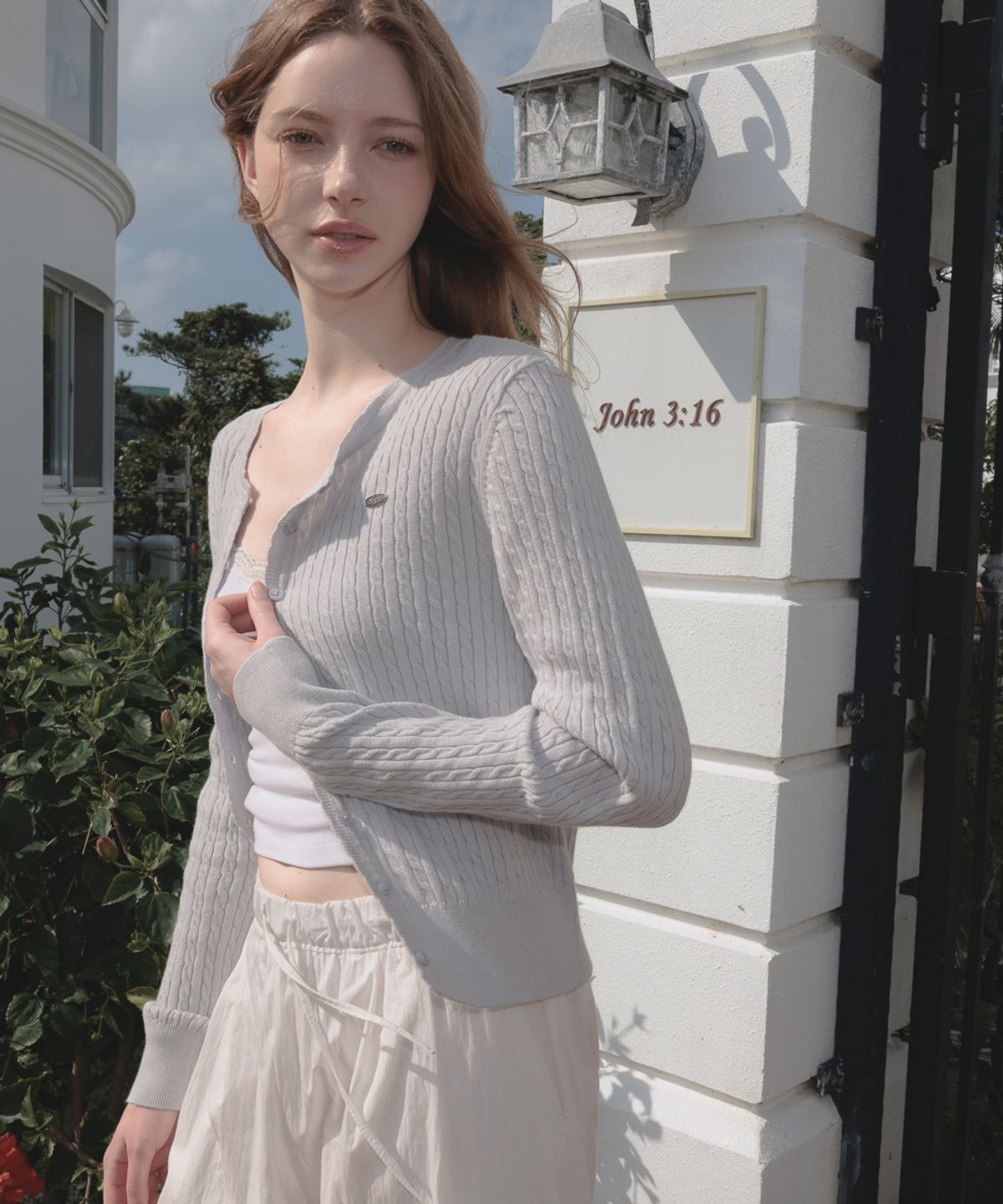 드헤베(DEHEVE) Frill Cable Knit Cardigan [Sky Blue]