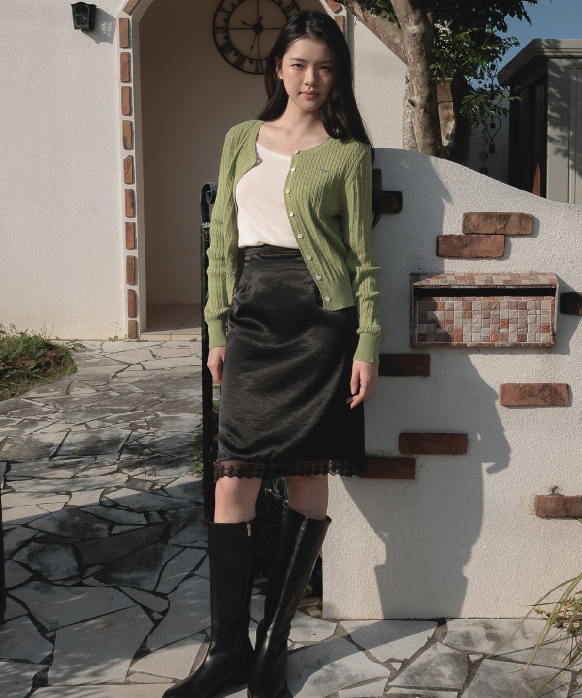 드헤베(DEHEVE) Frill Cable Knit Cardigan [Olive]